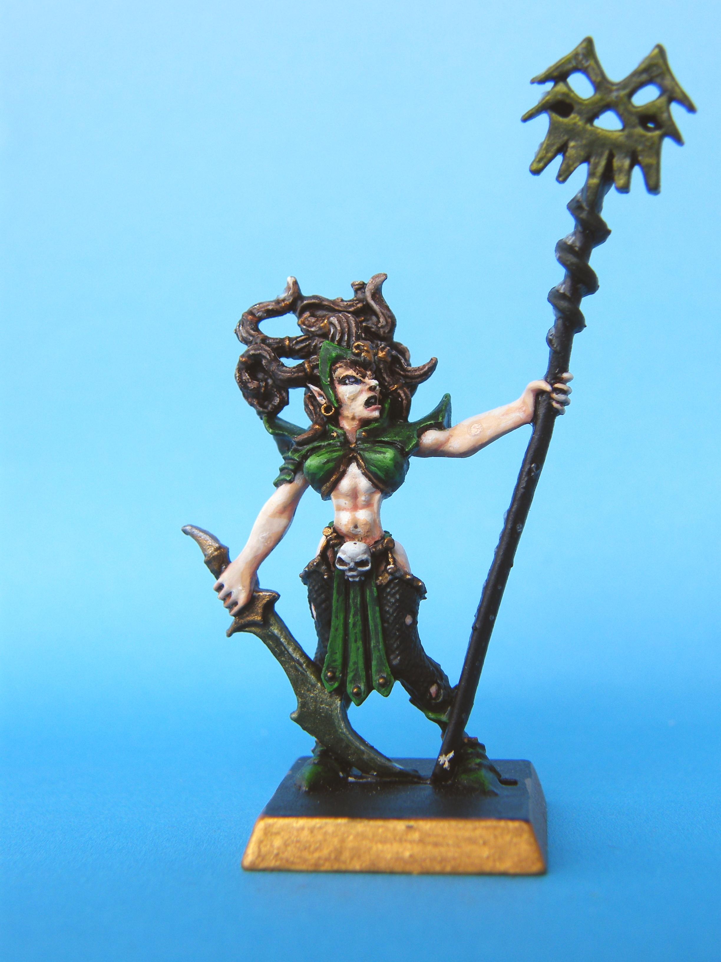 GW Dark elf female