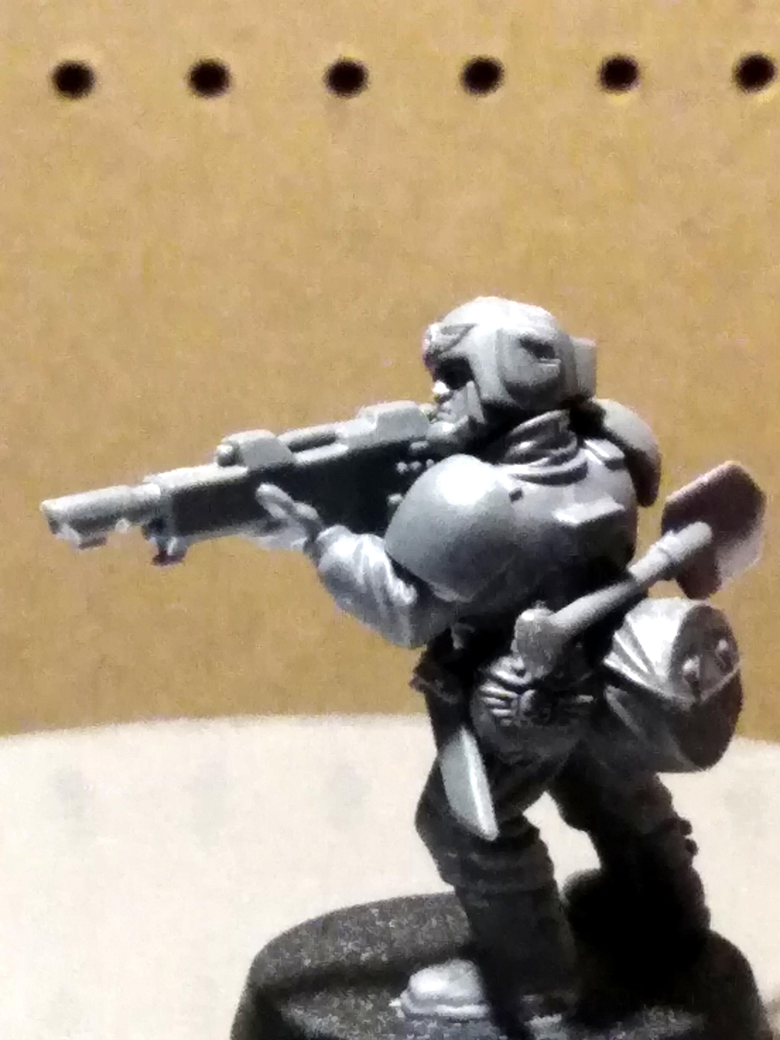 Guardsmen, Imperial Guard, Shovel