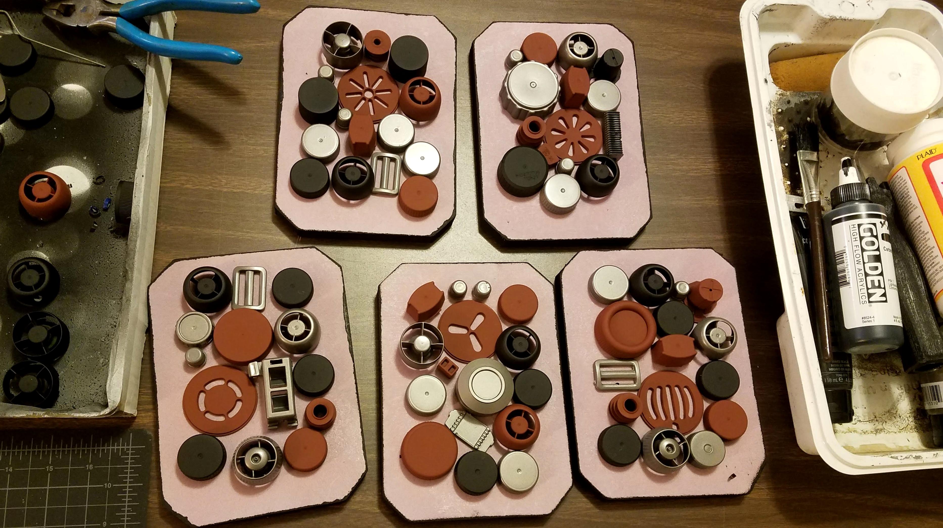 Laying out the guts on foam risers.