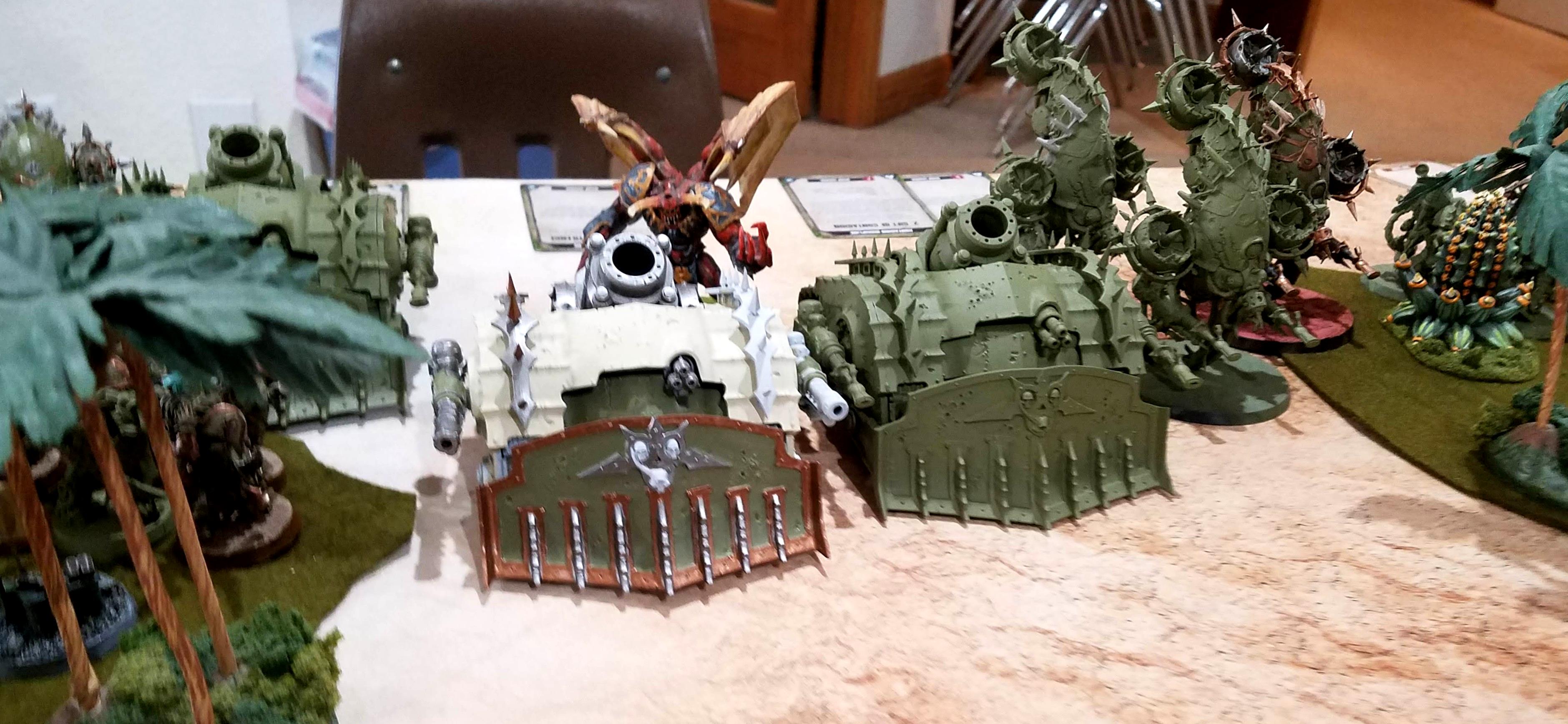 A wall of Plagueburst Crawlers