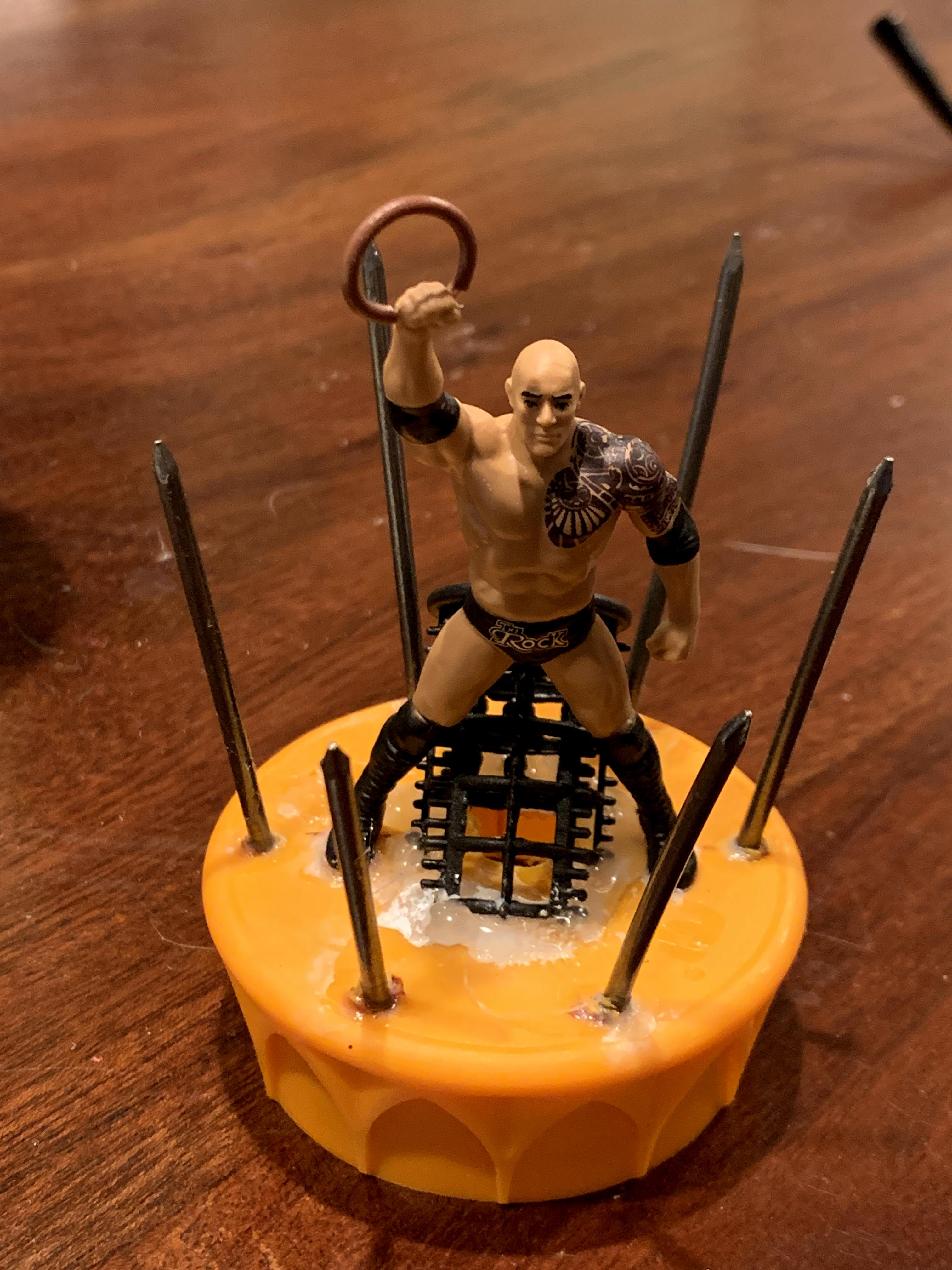 Gaslands Garage, Gaslands Statue