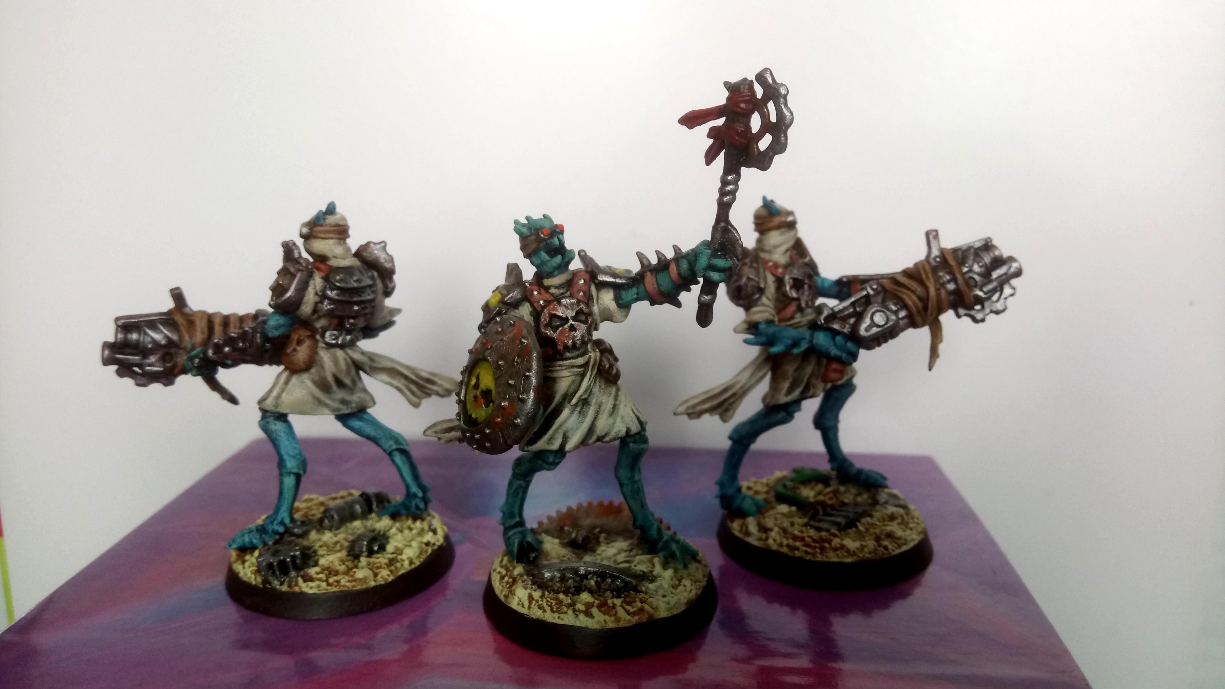 B/W Warlord &amp; Heavys