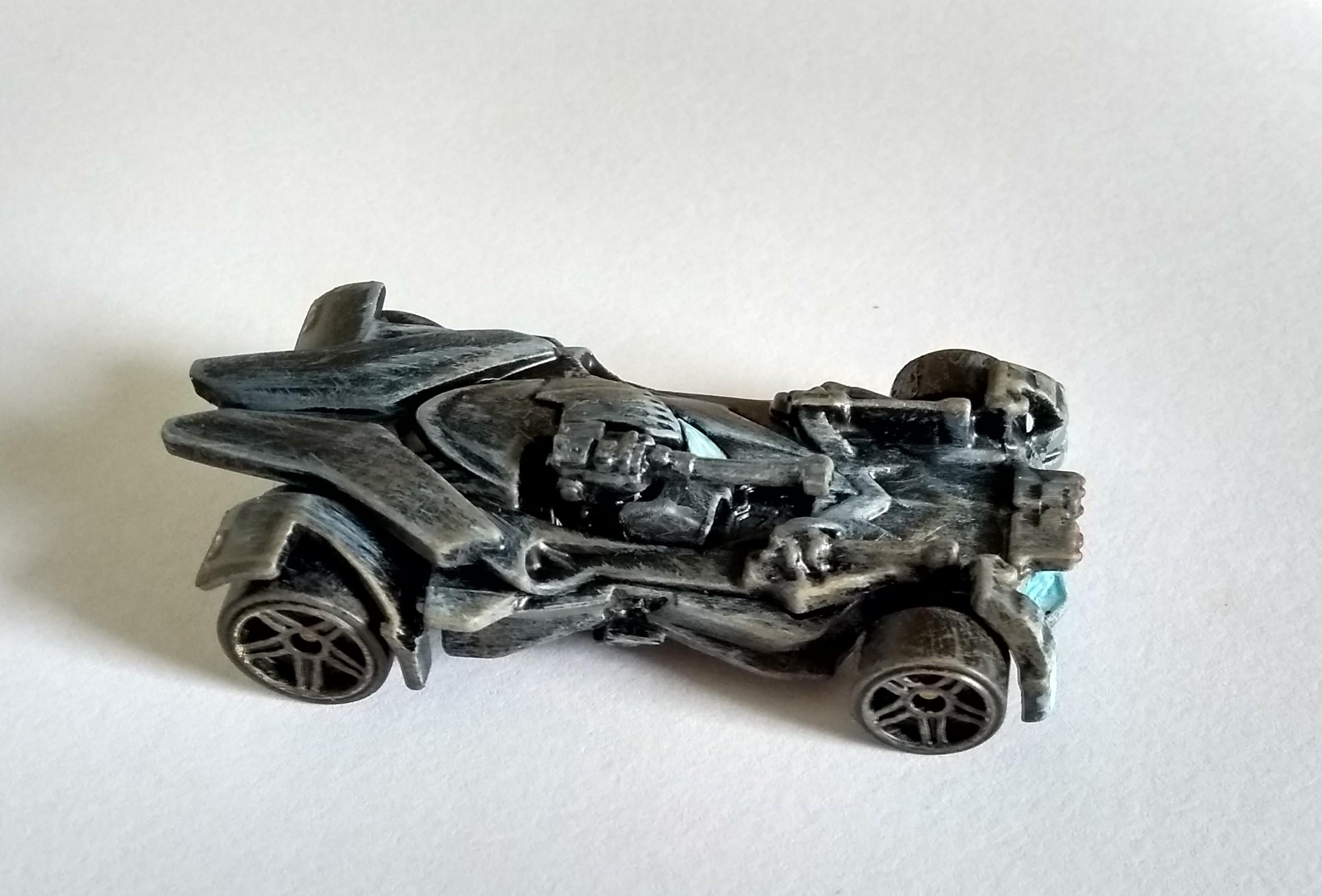 Bat Pursuit Car side