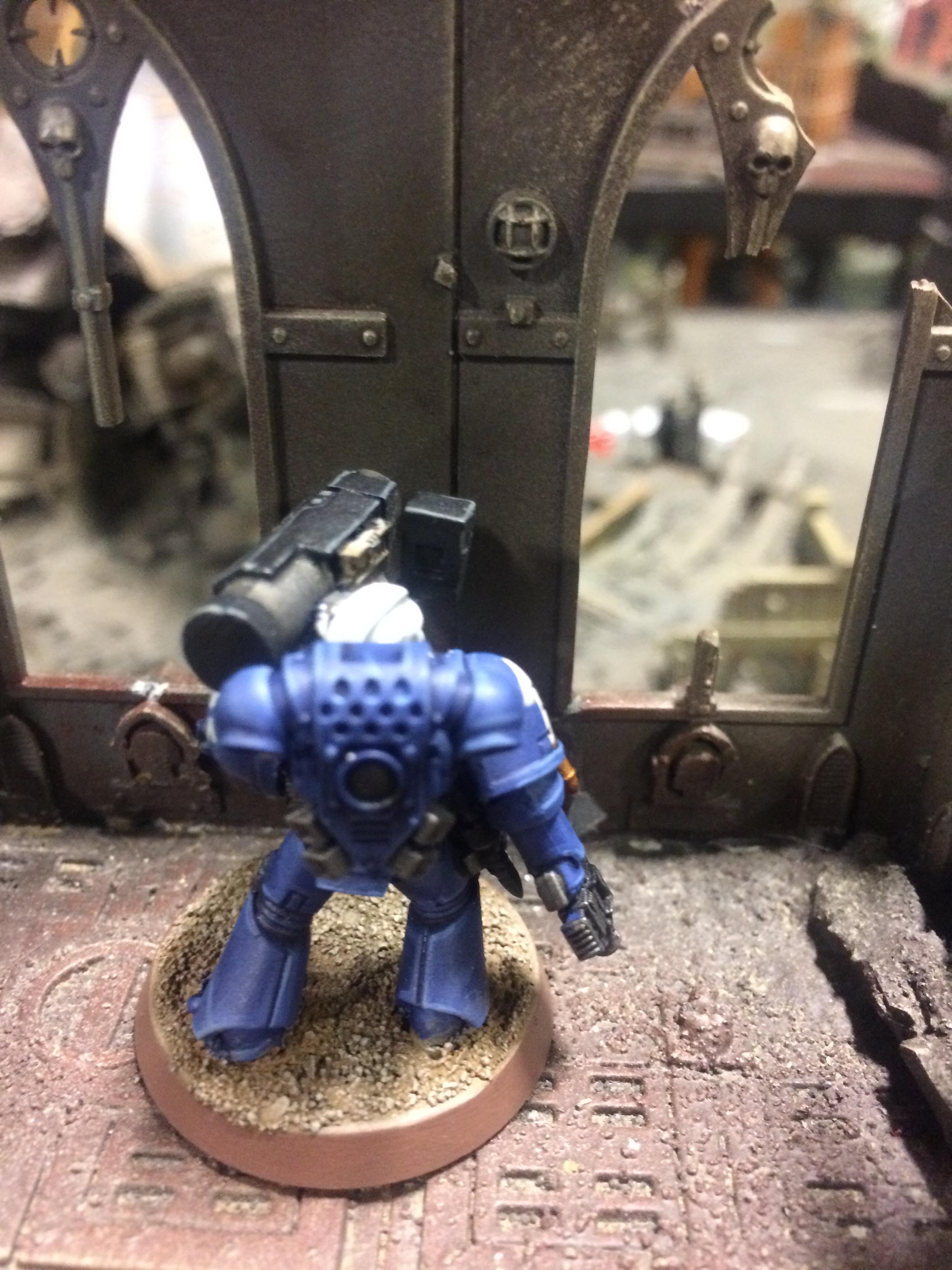 Target finder obscured.... command do you read me? my targetting matrix must be damaged, I can't see sh*t..