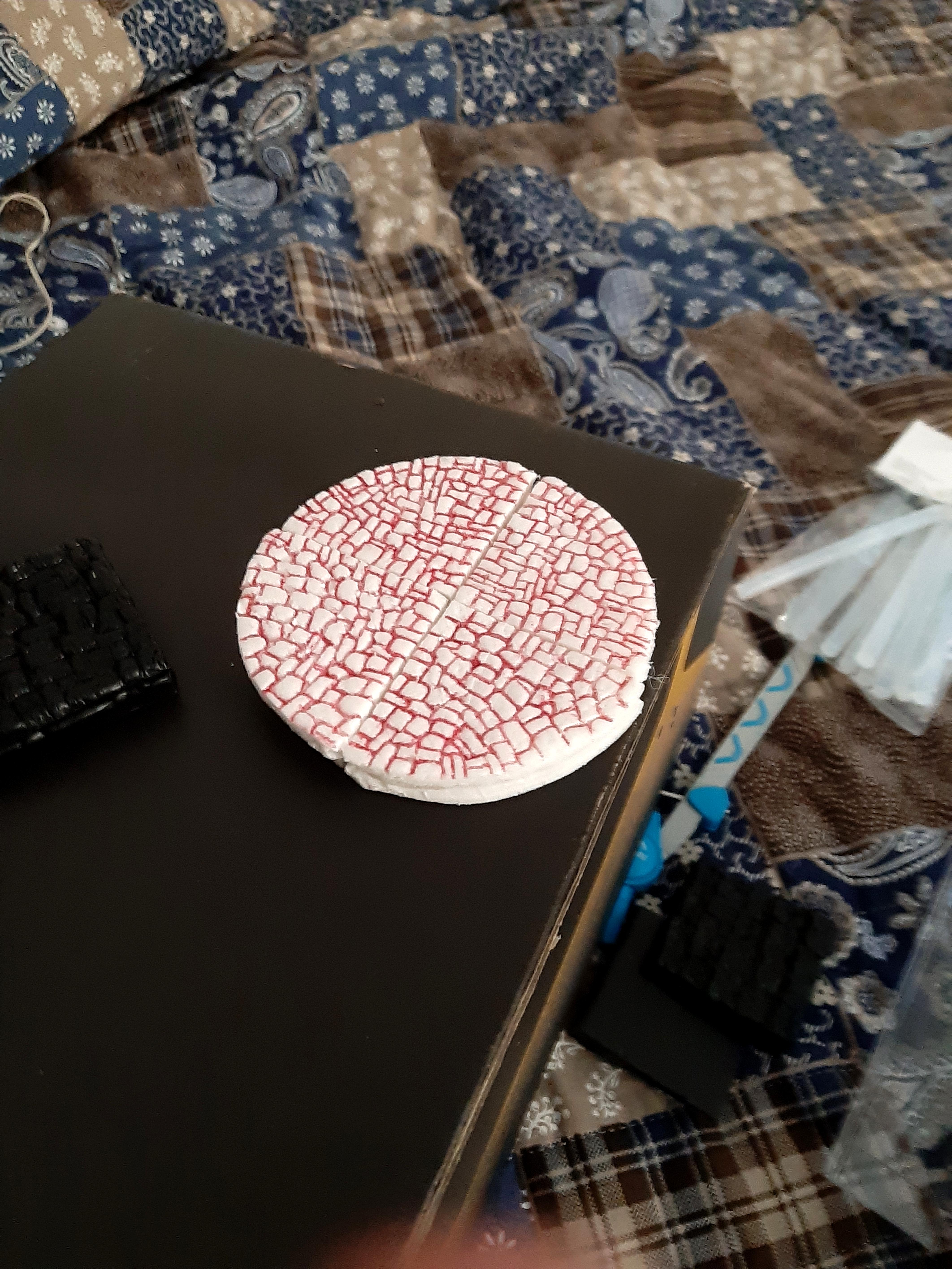 Circle tiles holding together