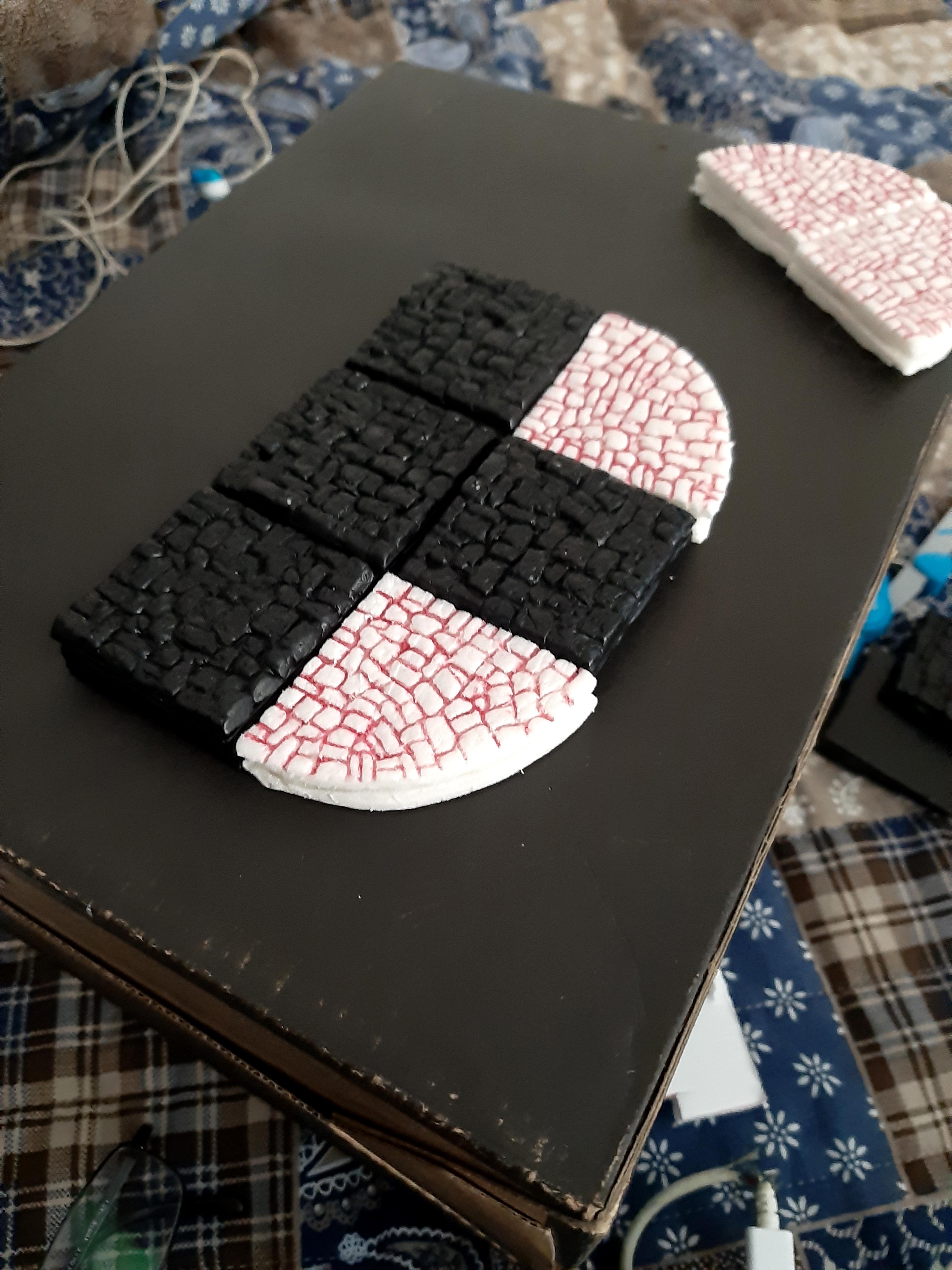 Finished tiles integrated with resin set