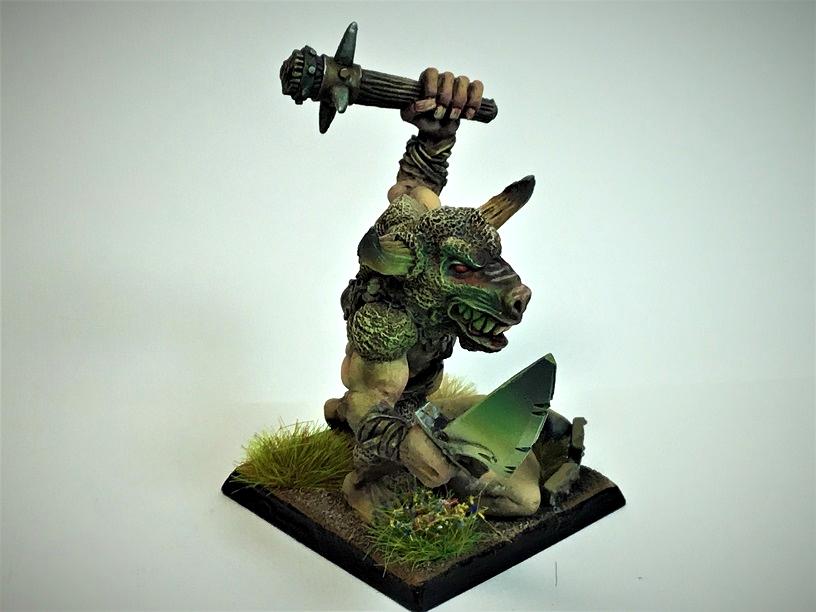 Minotaur weapon &amp; face detail
