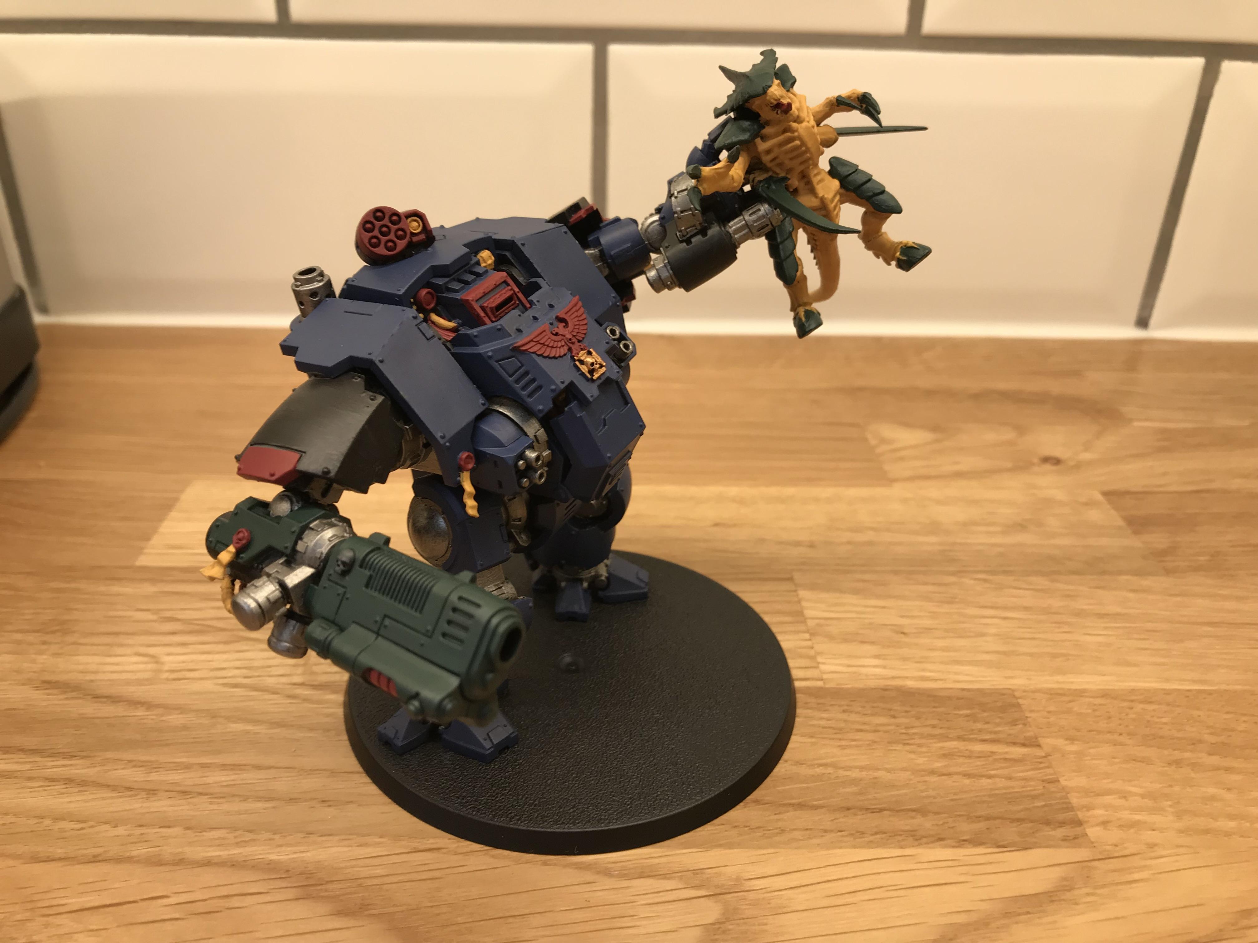 Base coated Redemptor and Tyranid Warrior - right
