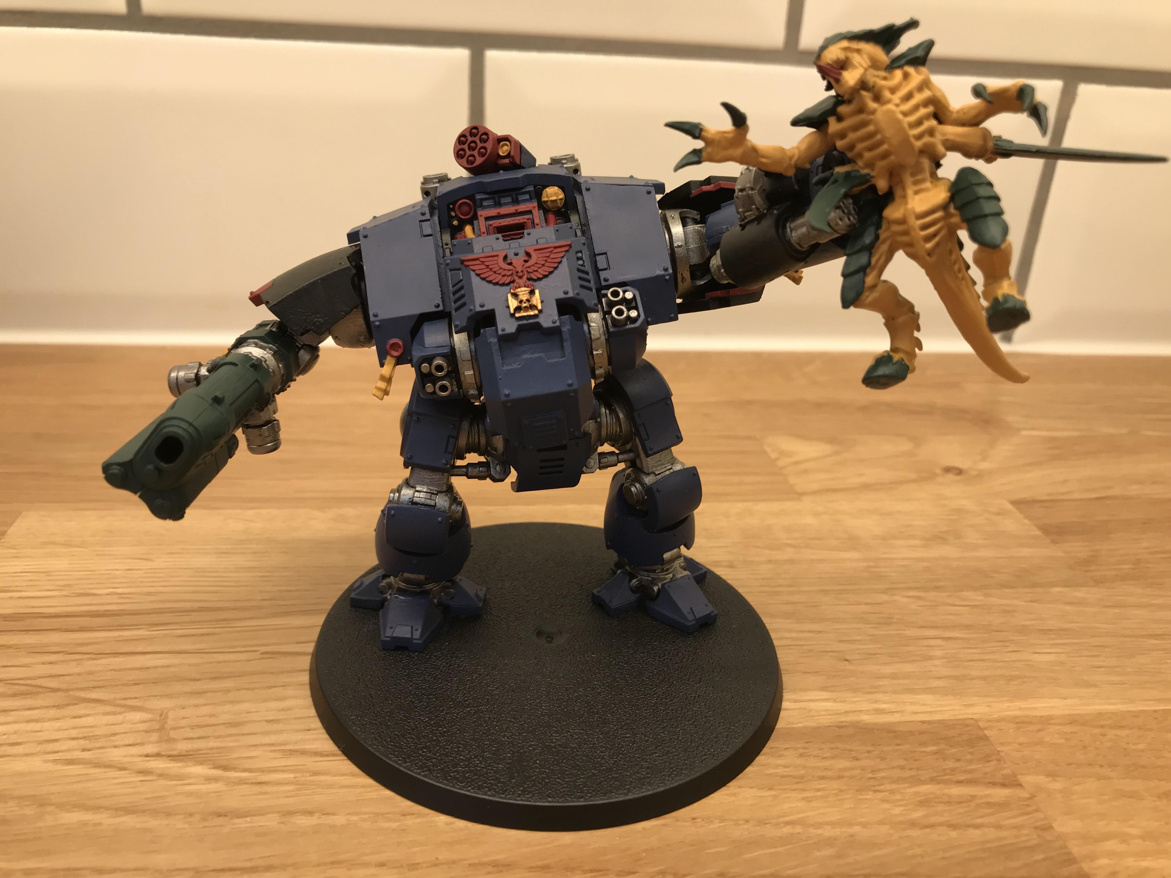 Base coated Redemptor and Tyranid Warrior - front closed