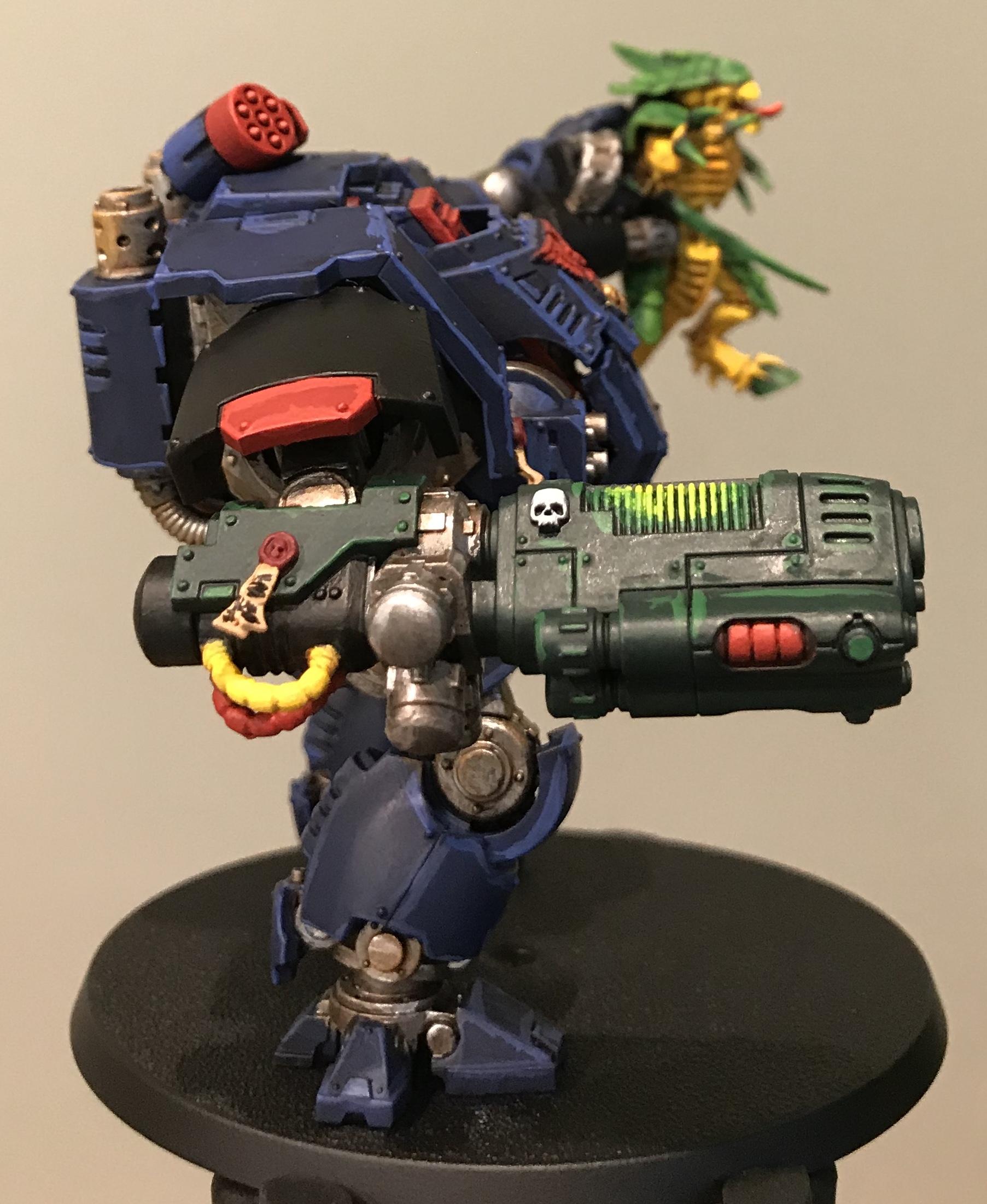 Night Ravens Redemptor lifting Tyranid Warrior Highlighted - right