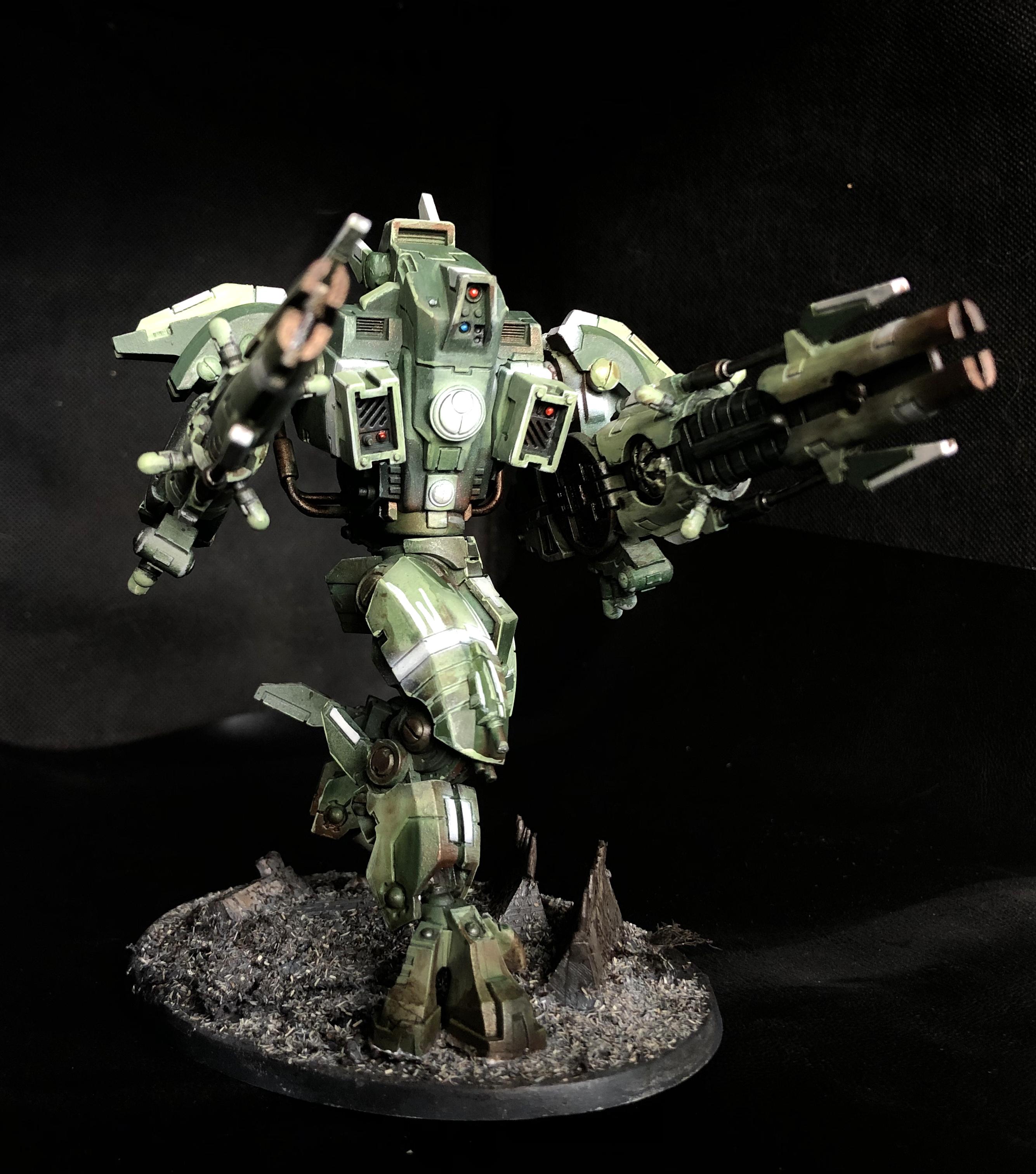 Tau, Xvarna, Tau suit