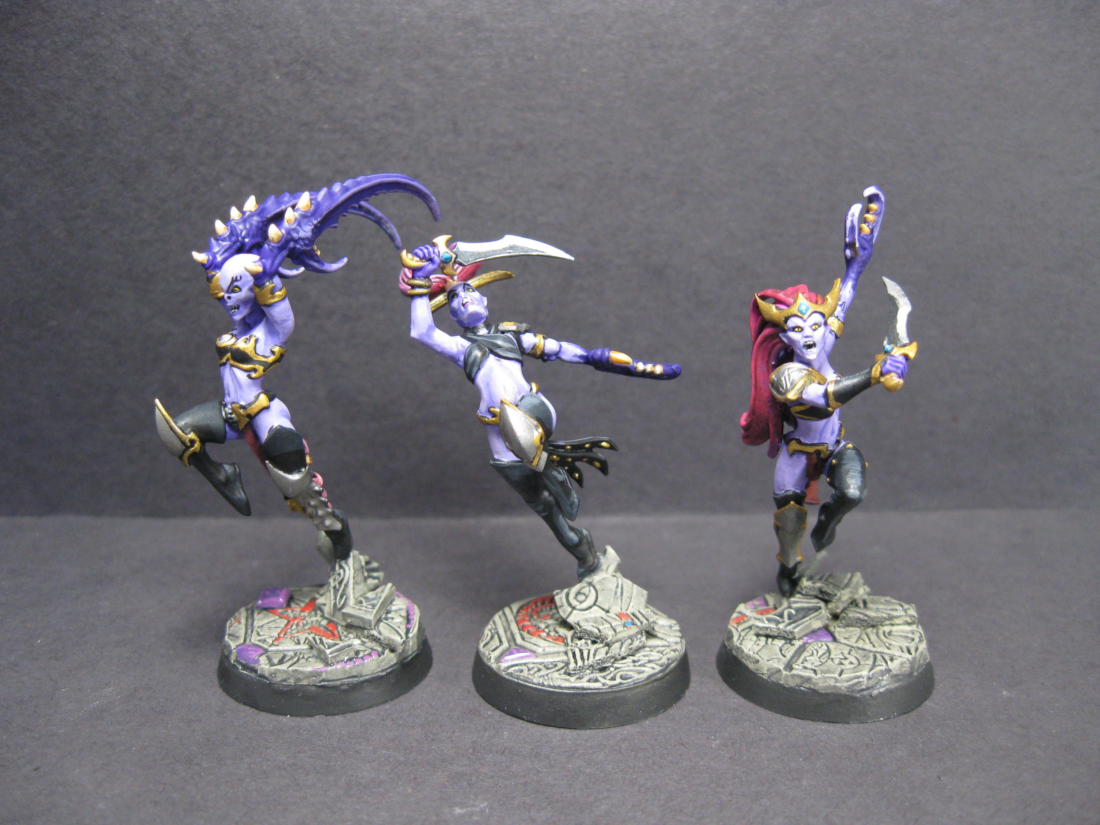 Carrero Arts, Carreroarts, Daemonettes, Demons Of Slaanesh, Miniature Painting, Painted Miniature, Painted Warhammer, Pro Painted, Pro Painted Miniature, Slaanesh, Warhammer Aos, Warhammer Fantasy, Warhammer Painted Miniature, Warhammer Painting