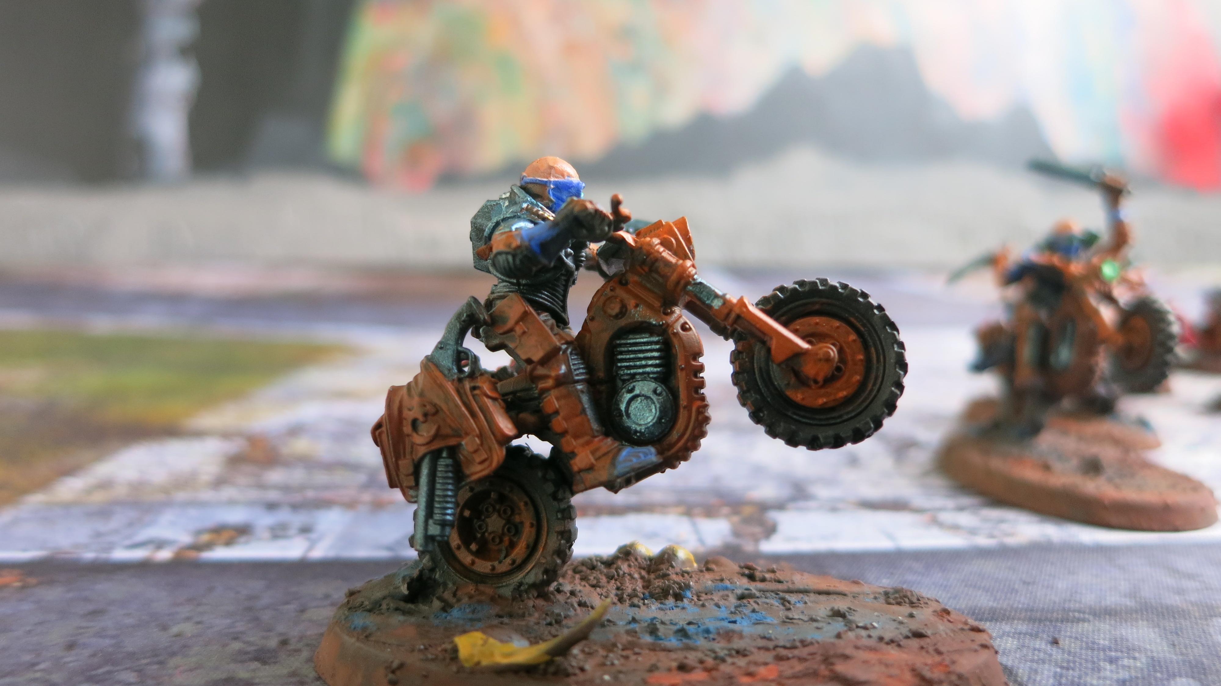 Atalan Jackal, Bike, Cultist Knife, Demolition Charge