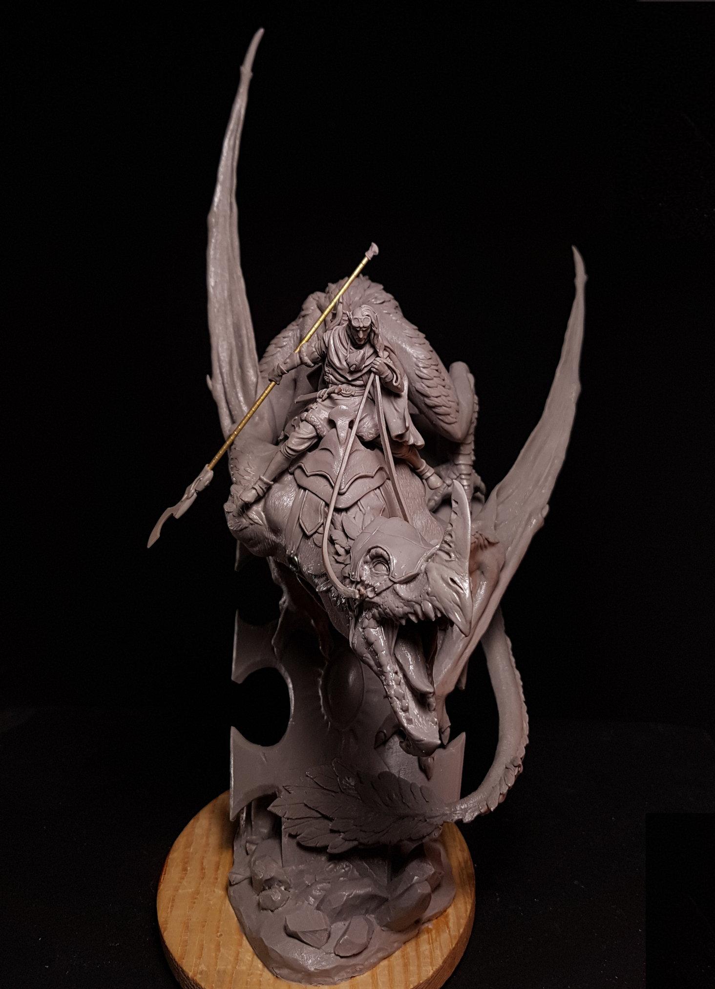 Elwin Luthais &amp; Rymmaig, The Forest Dragon Front View