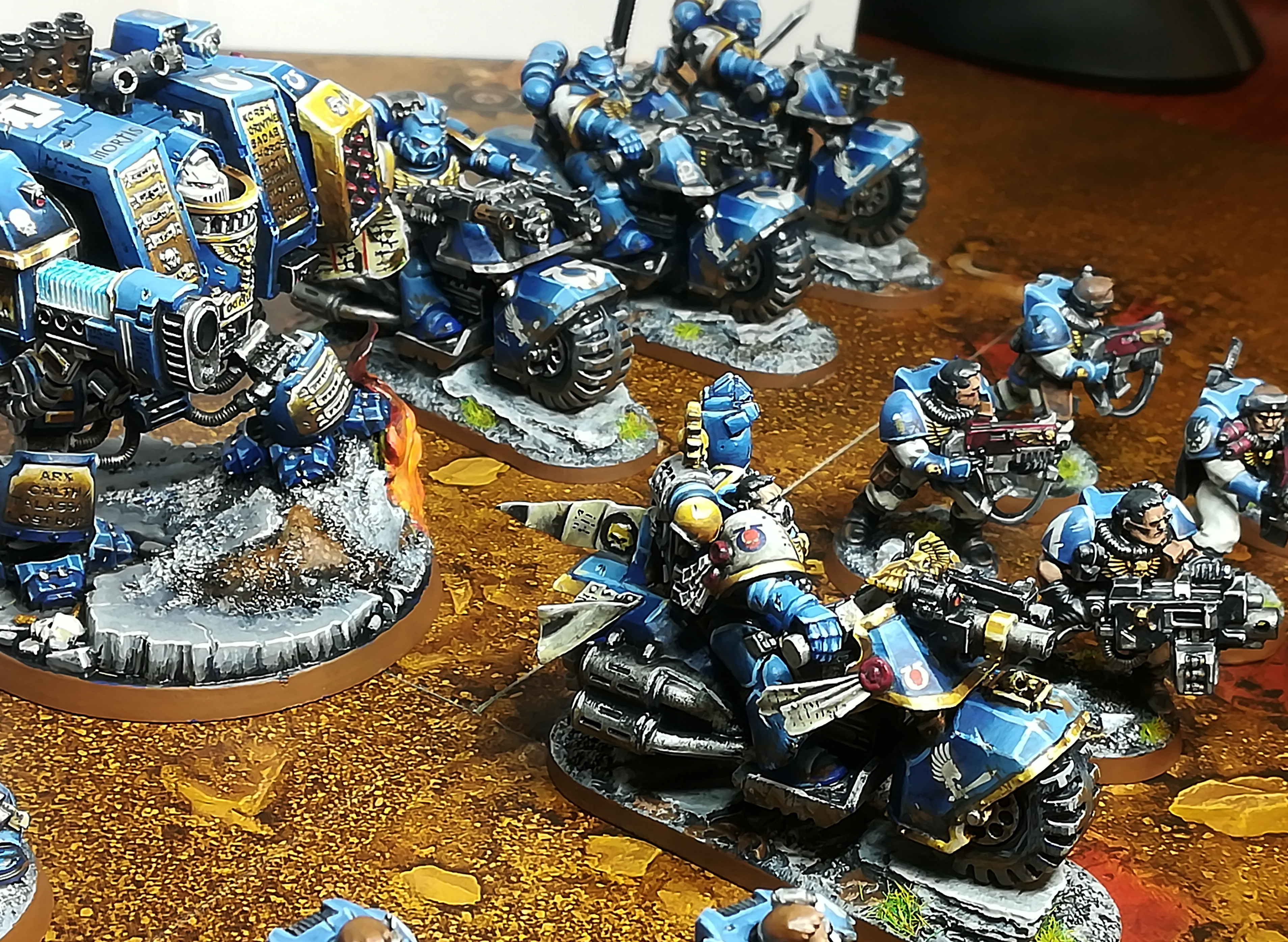 Space Marine Ultramarine Captain On Bike, Ultramarines - Escalation  500 Points