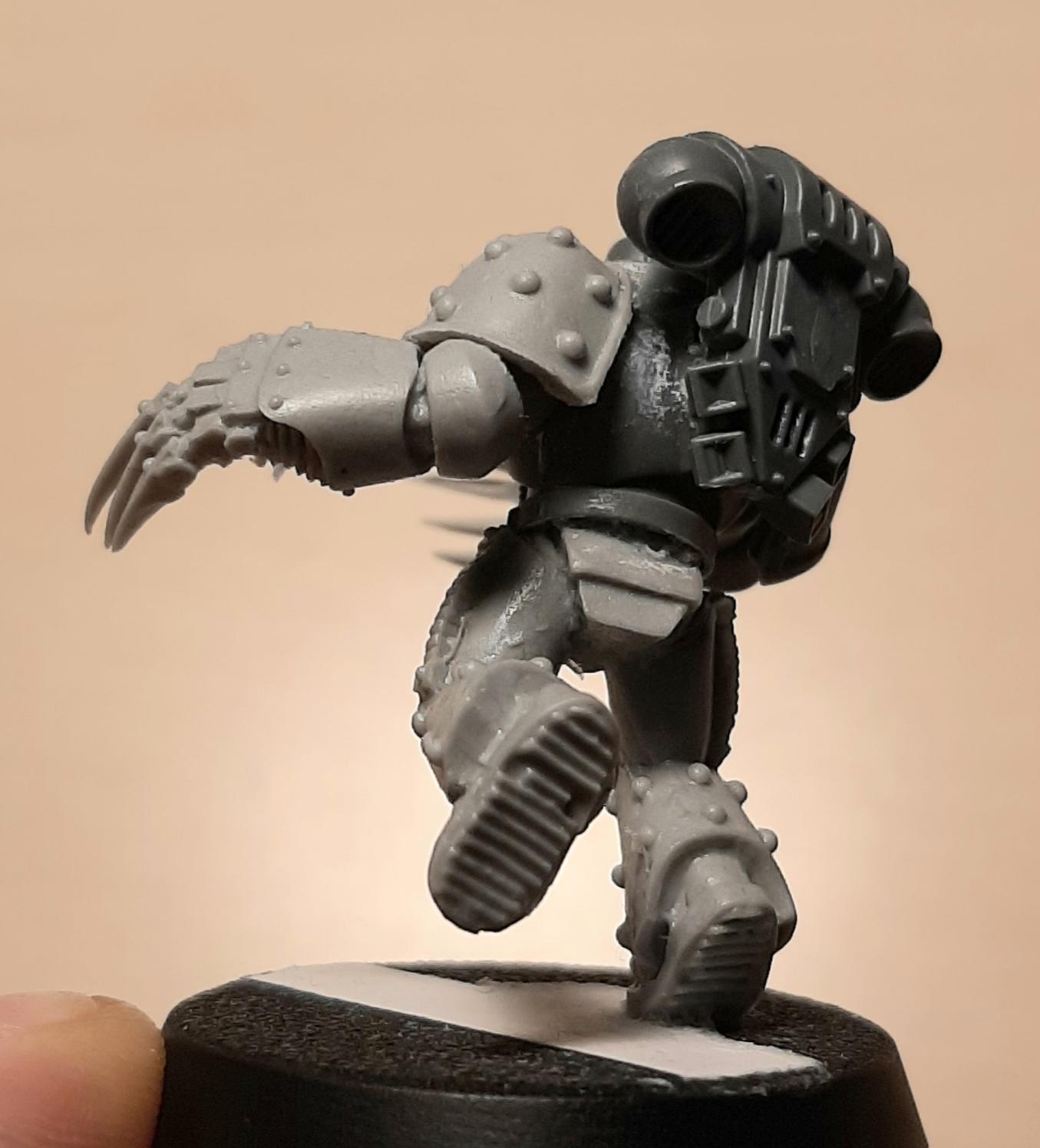 Abraxes, Claw, Conversion, Custom, Dorn, Drinker, Drinkers, Free, Graevus, Iktinos, Kitbash, Lightning, Luko, Lygris, Mutant, Mutated, Mutation, Pallas, Renegade, Sarpedon, Seelentrinker, Sergeant, Soul, Souldrinkers, Space, Space Marines, Tellos, Traitor, Tzeentch