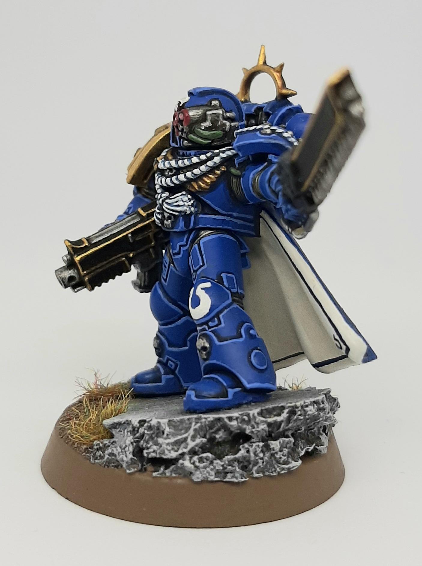 Bolter, Boltgun, Captain, Lieutenant, Space, Space Marines, Ultramarines