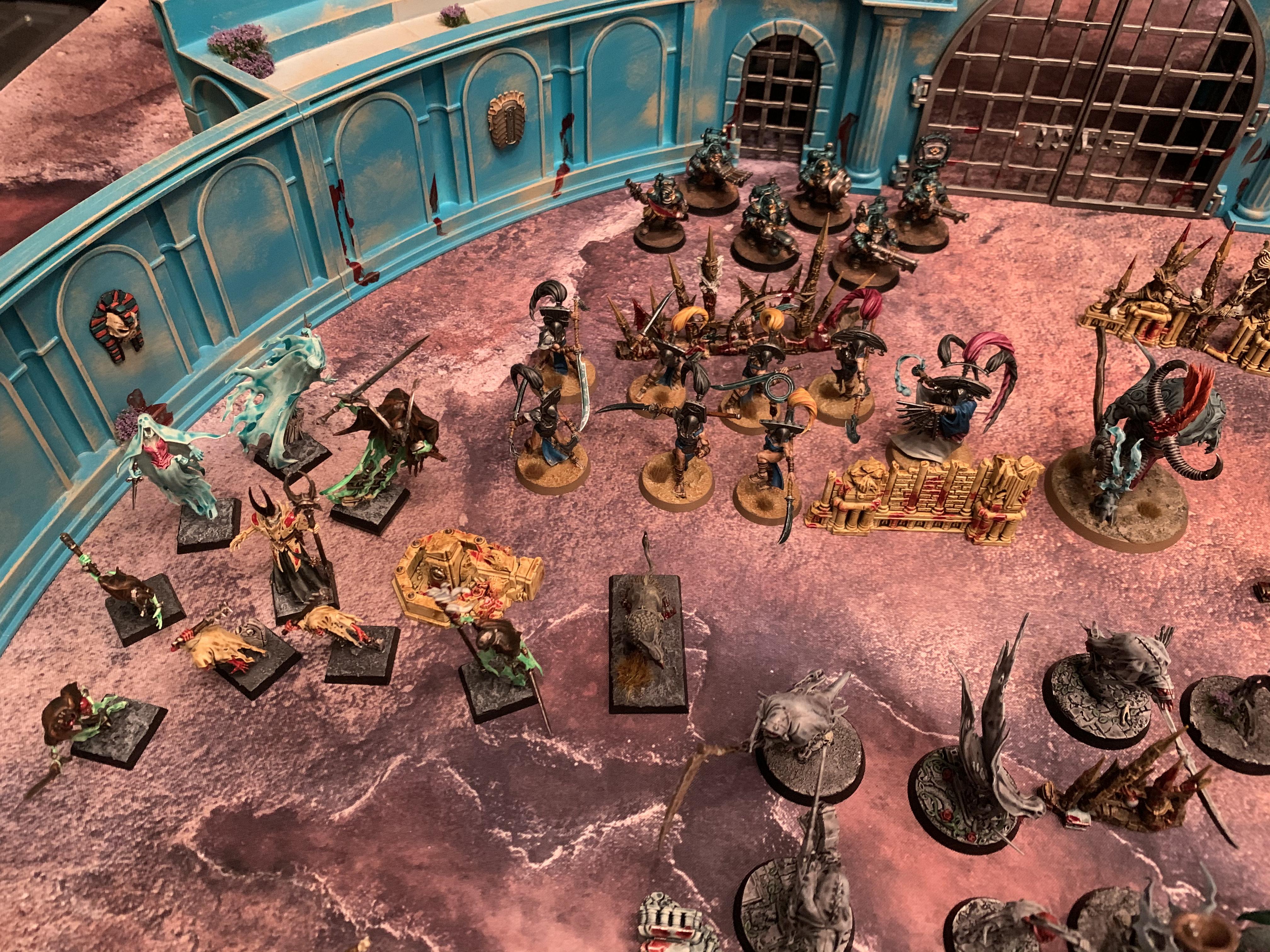 Dwarves, schemers and some ghosts
