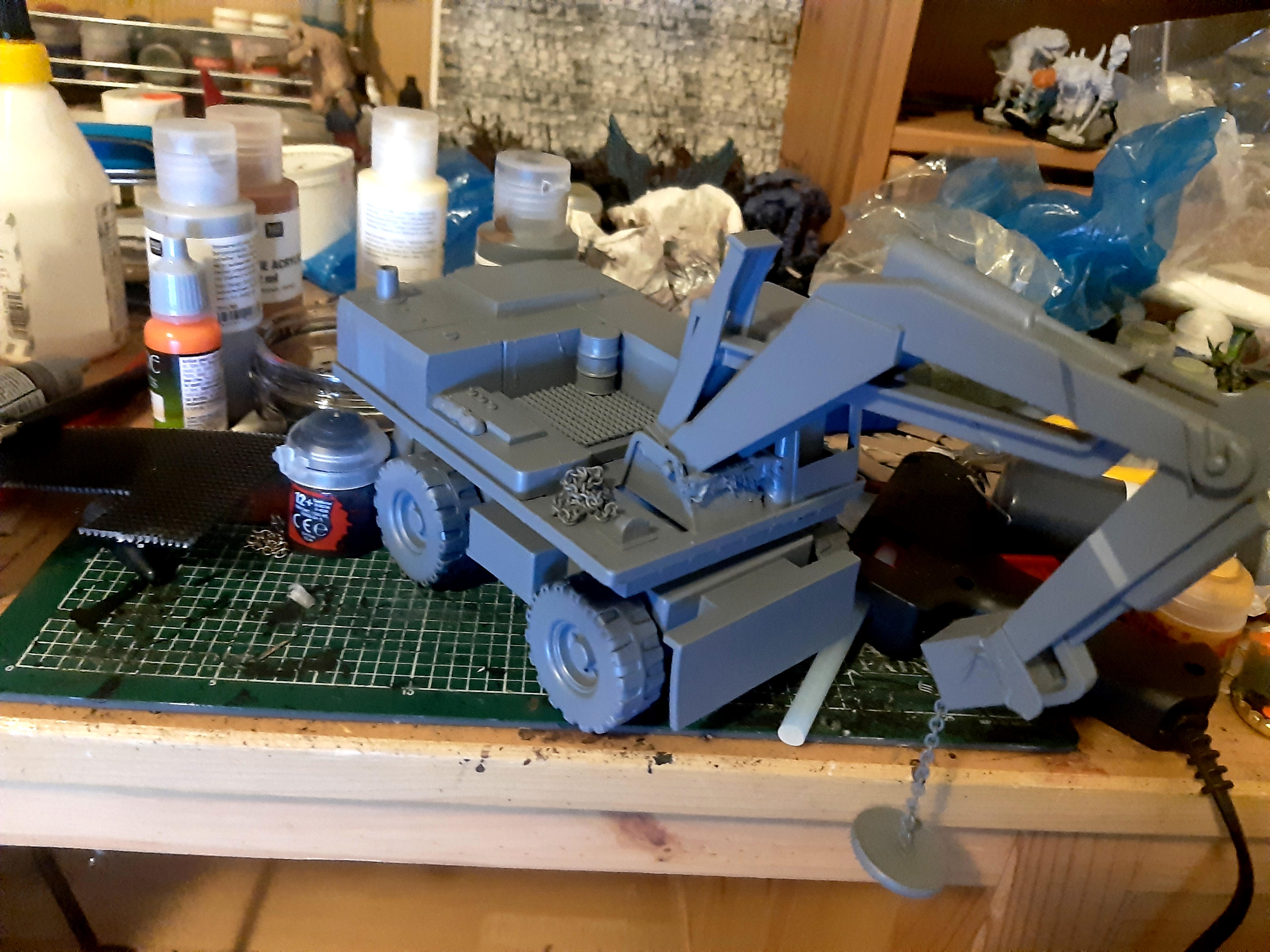 Primed grey