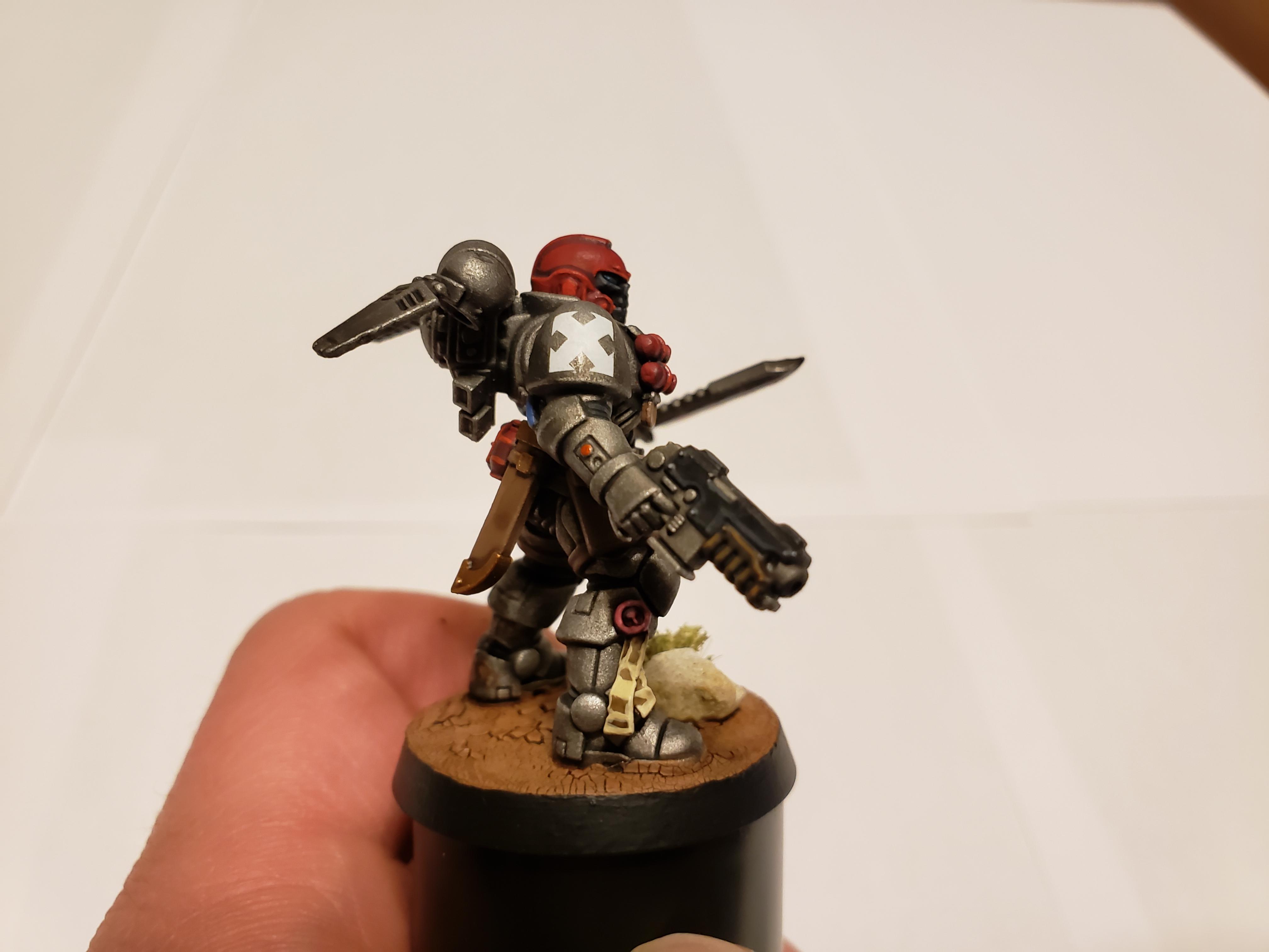 Combat Knife, Doom, Doom Legion, Frag Grenade, Grav Chutes, Heavy Bolt Pistol, Krak Grenade, Legion, Primaris, Reiver