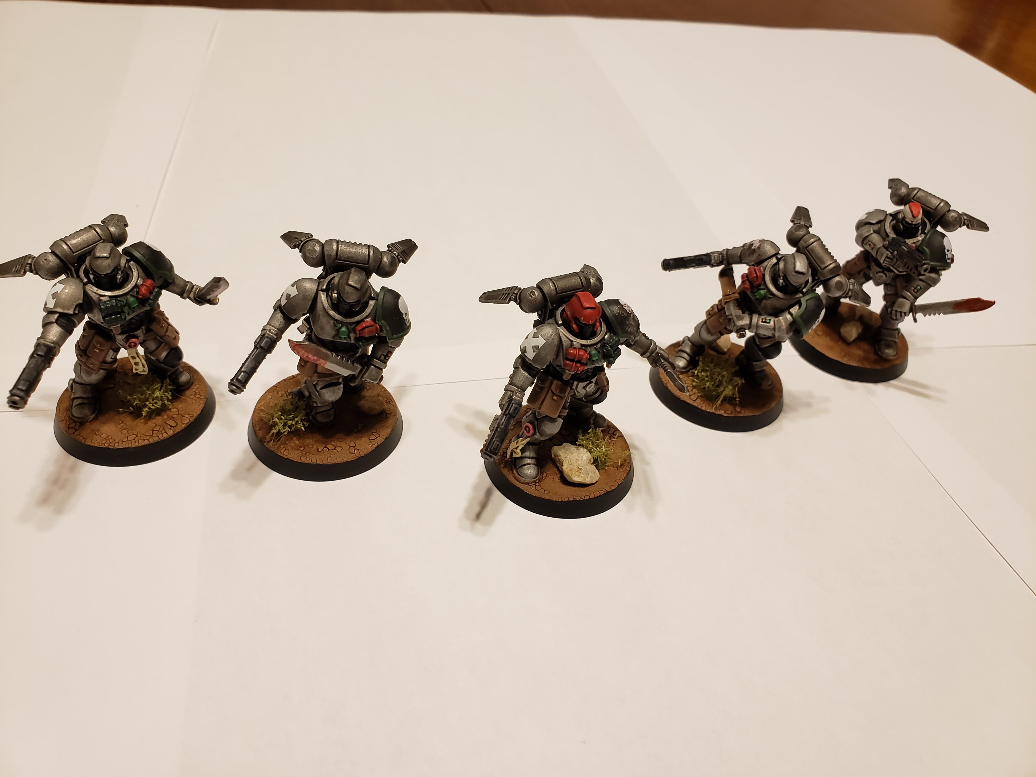 Combat Knife, Doom, Doom Legion, Frag Grenade, Grav Chutes, Heavy Bolt Pistol, Krak Grenade, Legion, Primaris, Reiver