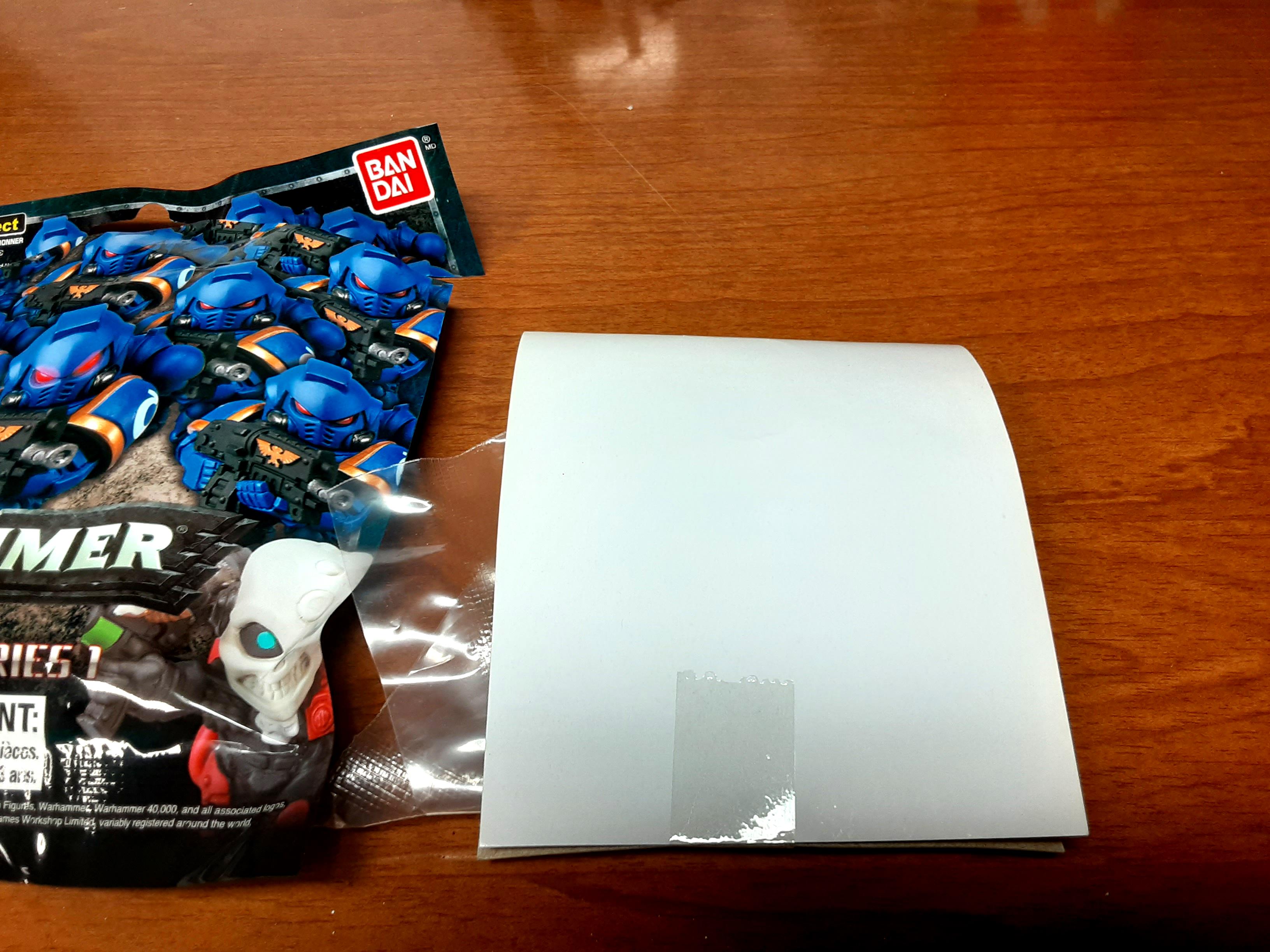 Bandai 40K Chibi Figurines Series 1 Package Inner shot 1