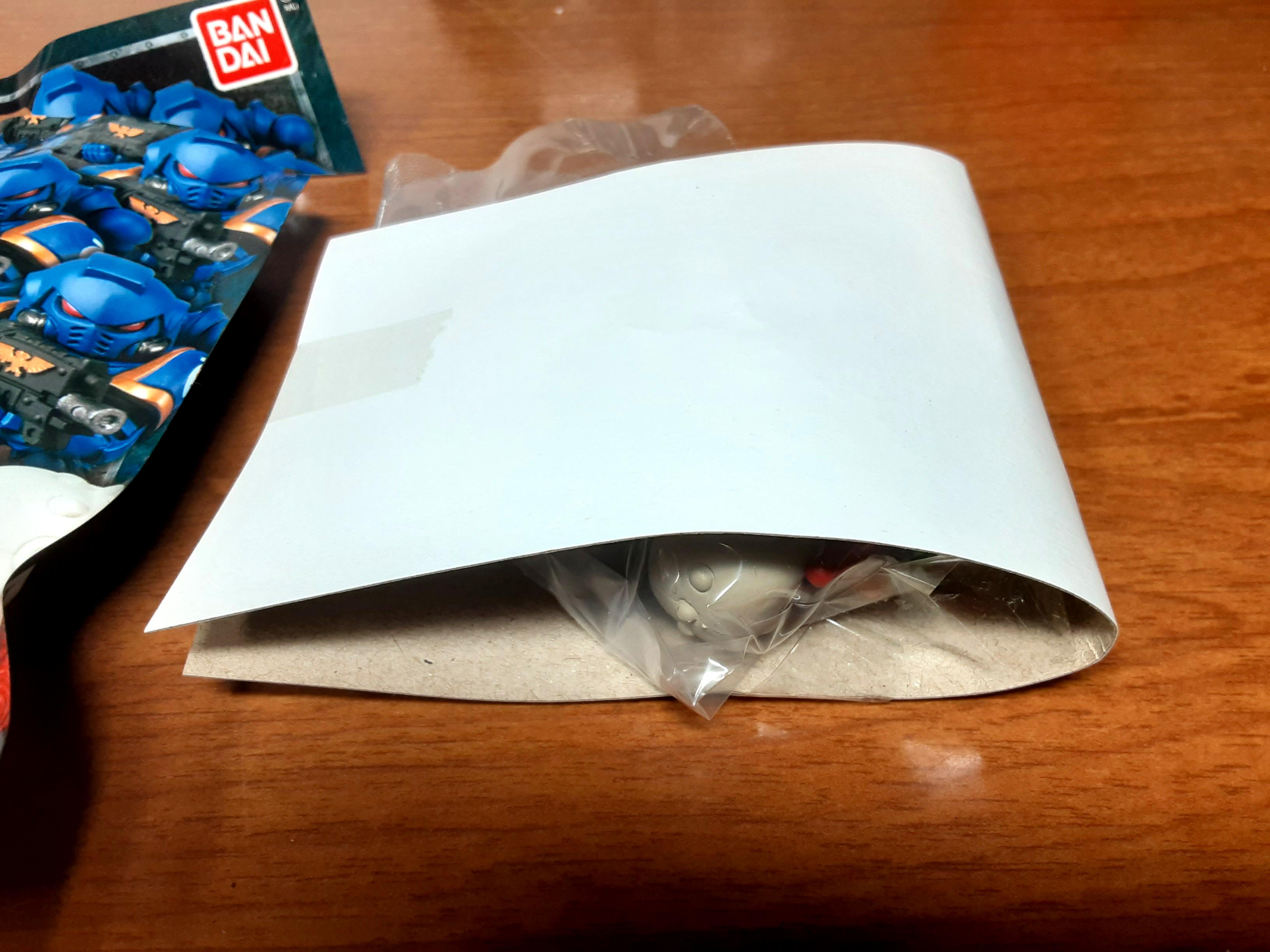 Bandai 40K Chibi Figurines Series 1 Package inner shot 2