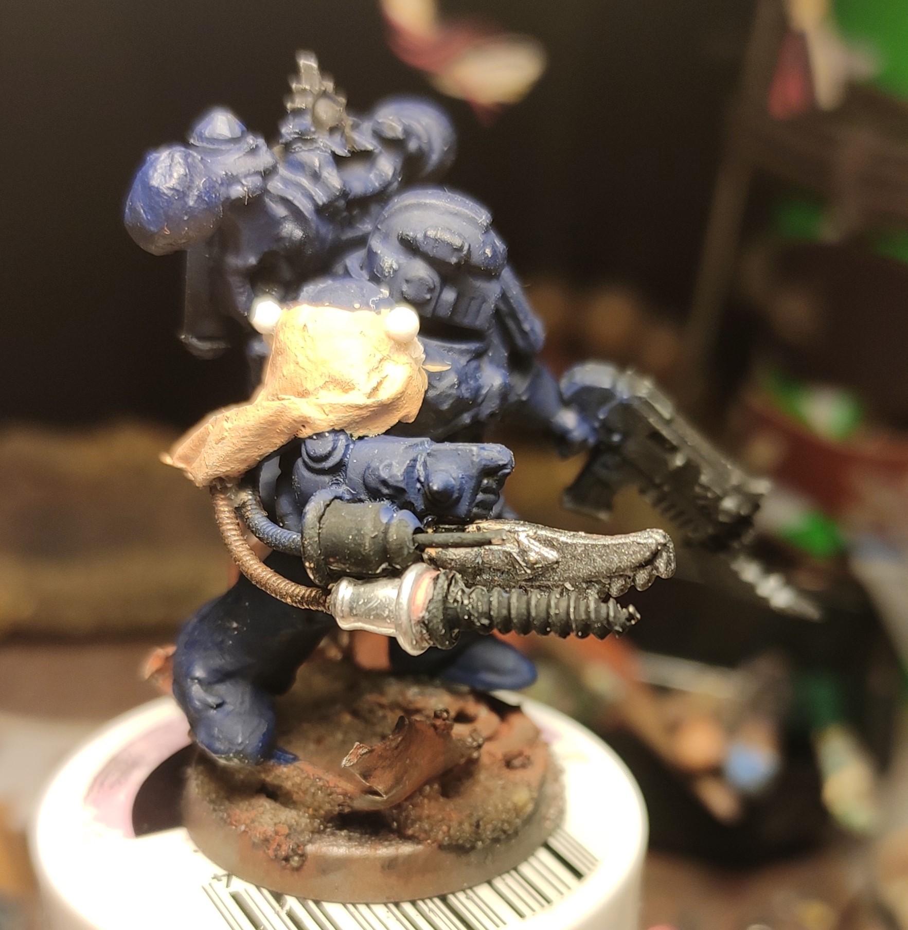 Apothecary, Ave Dominus Nox, Bayonet, Blurred Photo, Bolter, Chaos, Chaos Space Marines, Chaos Undivided, Conversion, Drill, Epoxy, First Claw, Heresy, Heretic Astartes, Infantry, Kitbash, Narthecium, Night Lords, Putty, Scratch Build, Traitor Legions, Trophy, Variel, Variel The Flayer, Warhammer 40,000, Wires, Work In Progress
