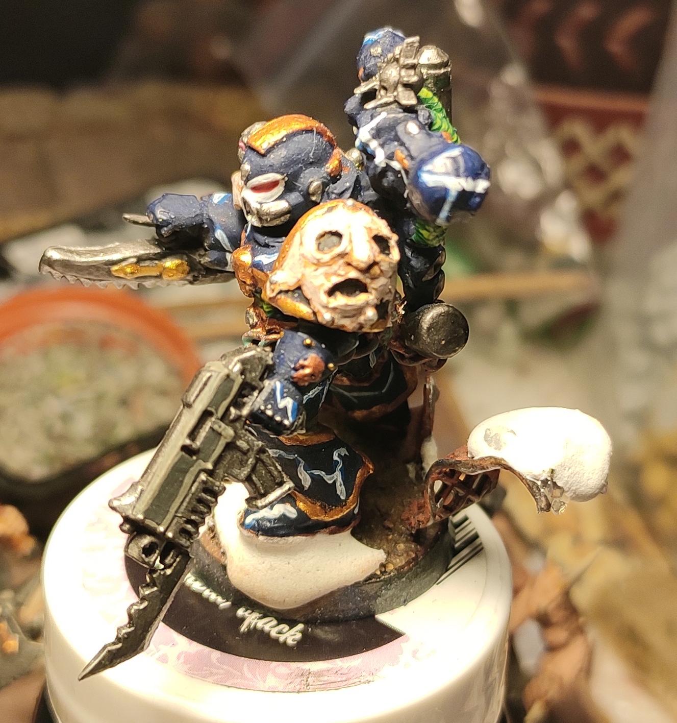 Apothecary, Ave Dominus Nox, Bayonet, Bolter, Chaos, Chaos Space Marines, Chaos Undivided, Container, Conversion, Epoxy, First Claw, Flayed Face, Flayed Skin, Heresy, Heretic Astartes, Infantry, Kitbash, Narthecium, Night Lords, Putty, Regiment, Snow, Traitor Legions, Trophy, Variel, Variel The Flayer, Warhammer 40,000