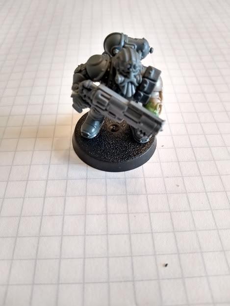 Squat with stub-gun