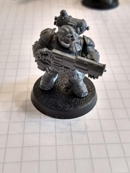 Squat with stub-gun