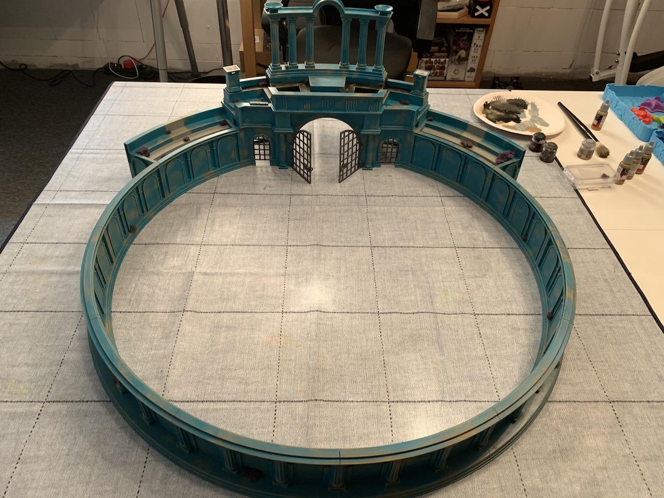 Arena, Toy