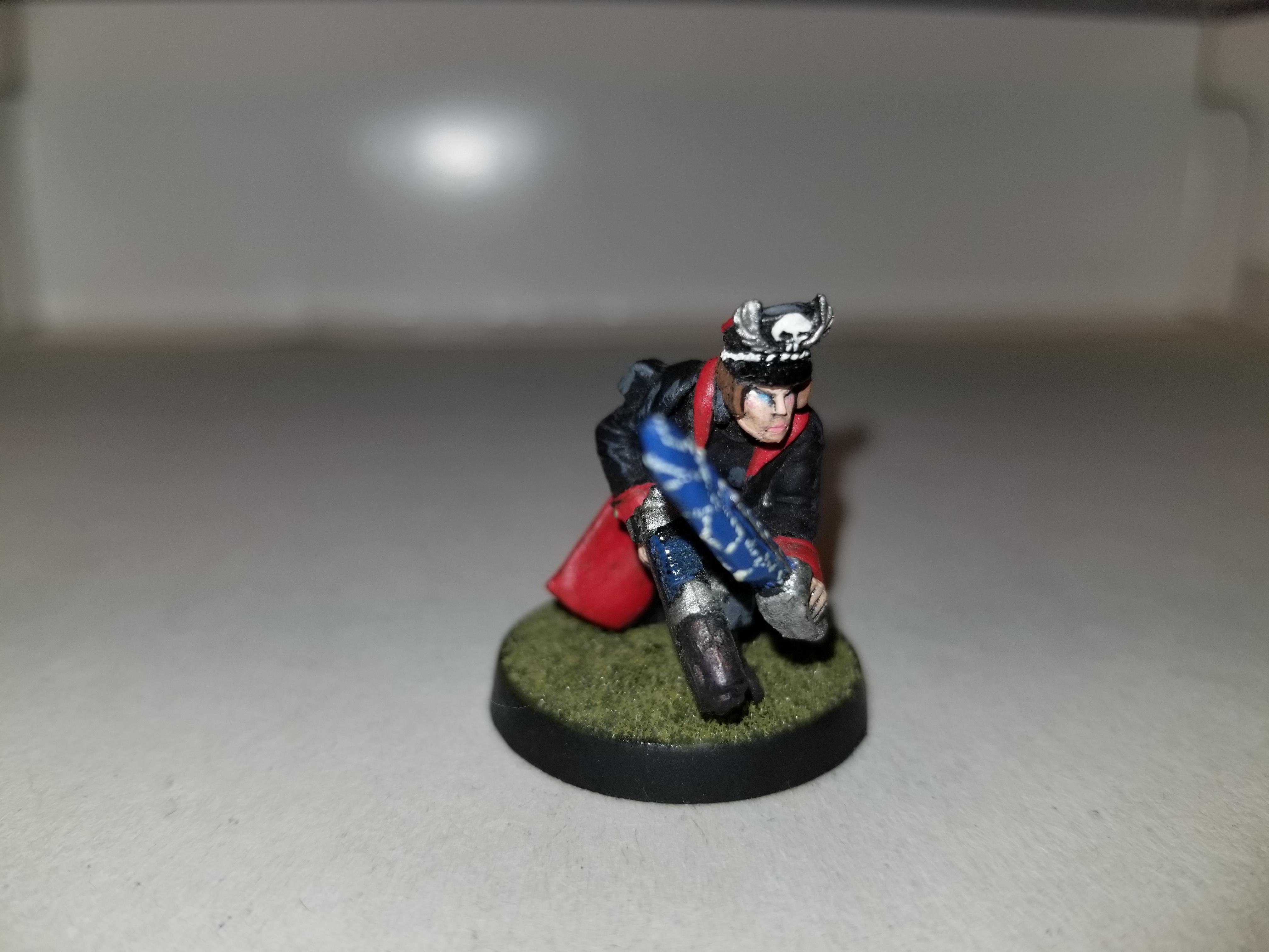 WH40k, Crouching Commissar, metal, front