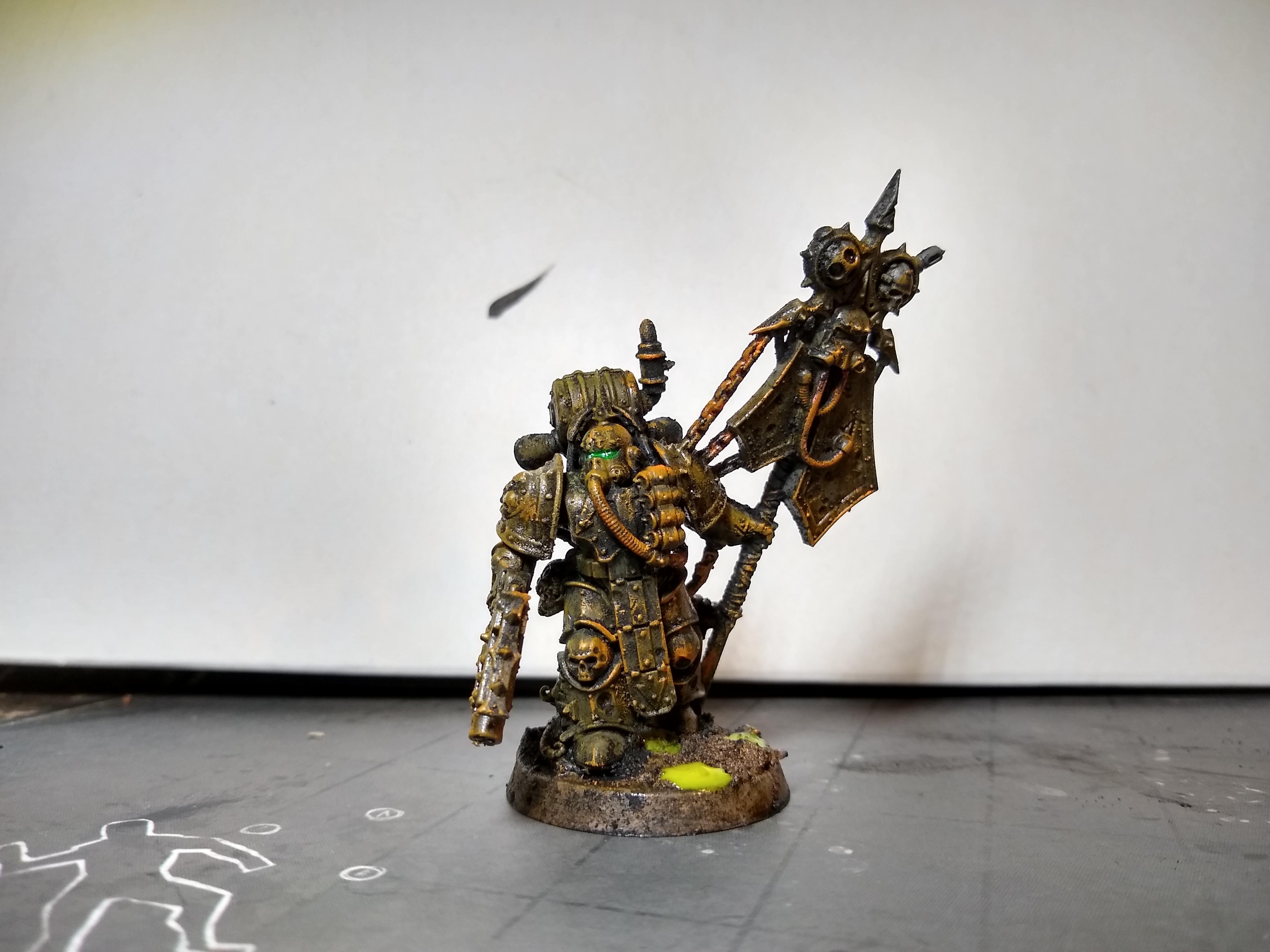 Death Guard icon bearer