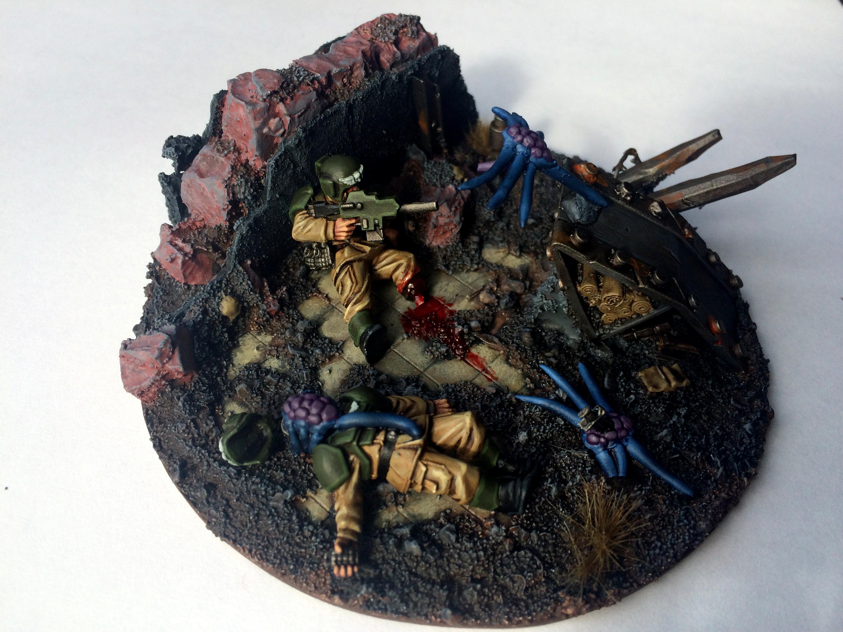 Wounded Guard vs Facehuggers 1