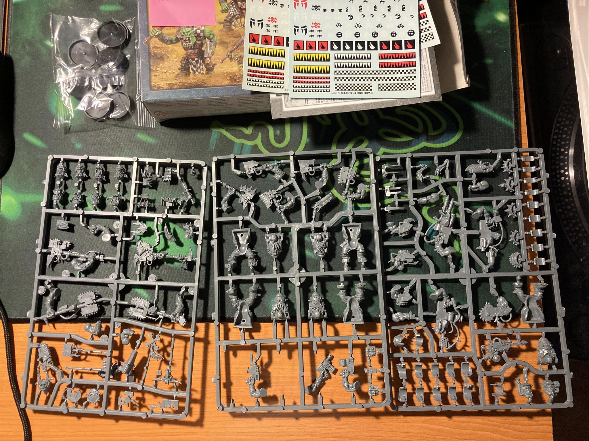 A box of Nobz