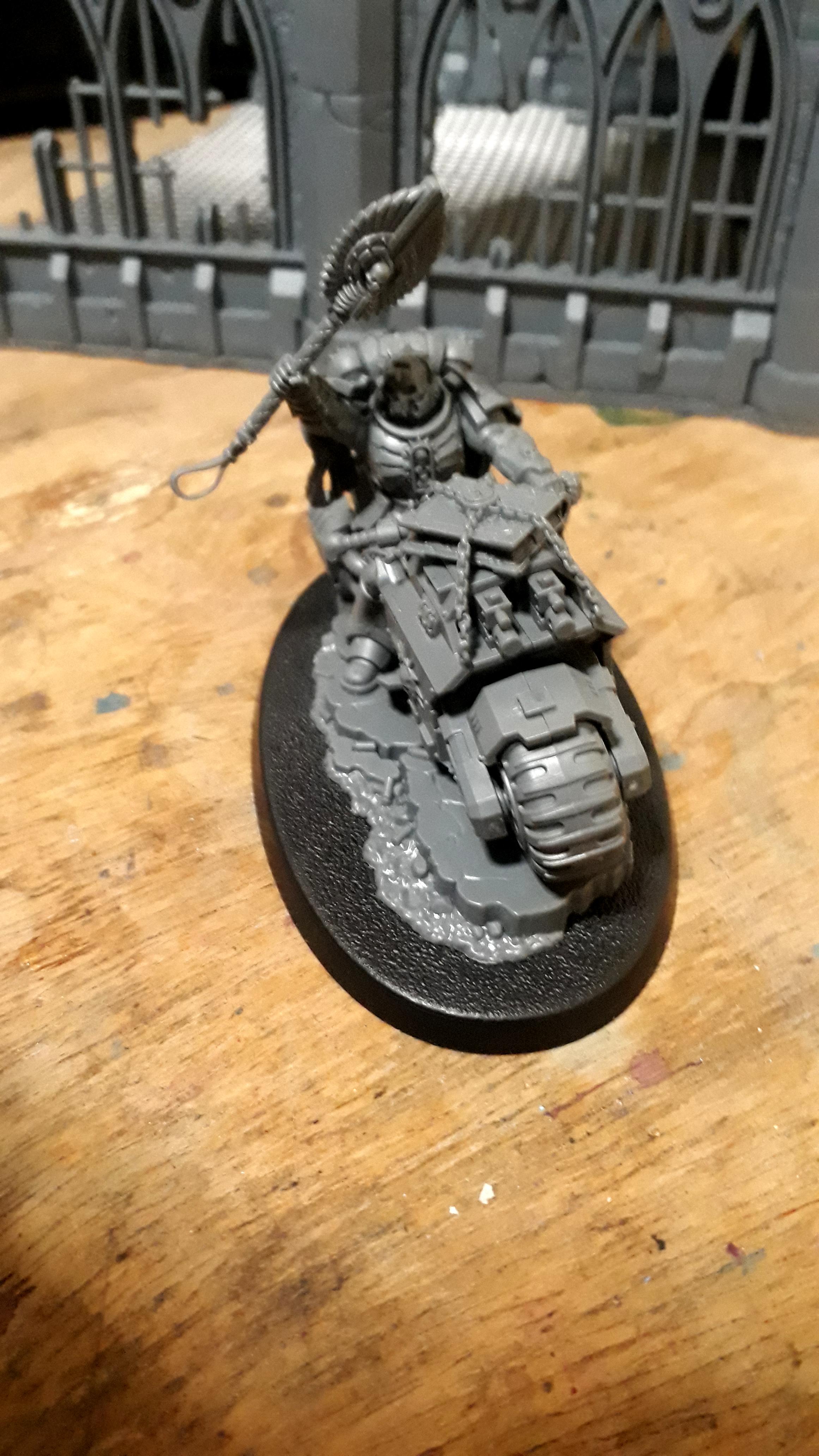 BA Primaris Chaplin on bike