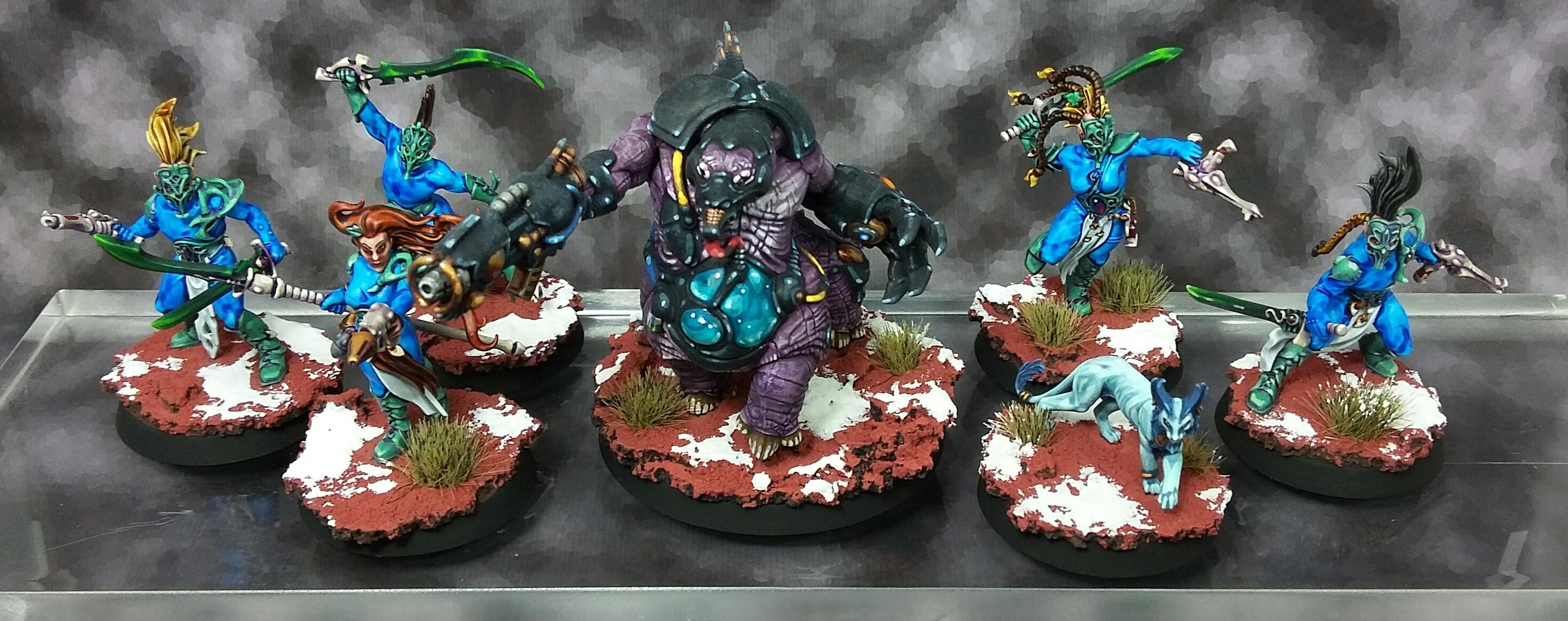 Hold The Line!