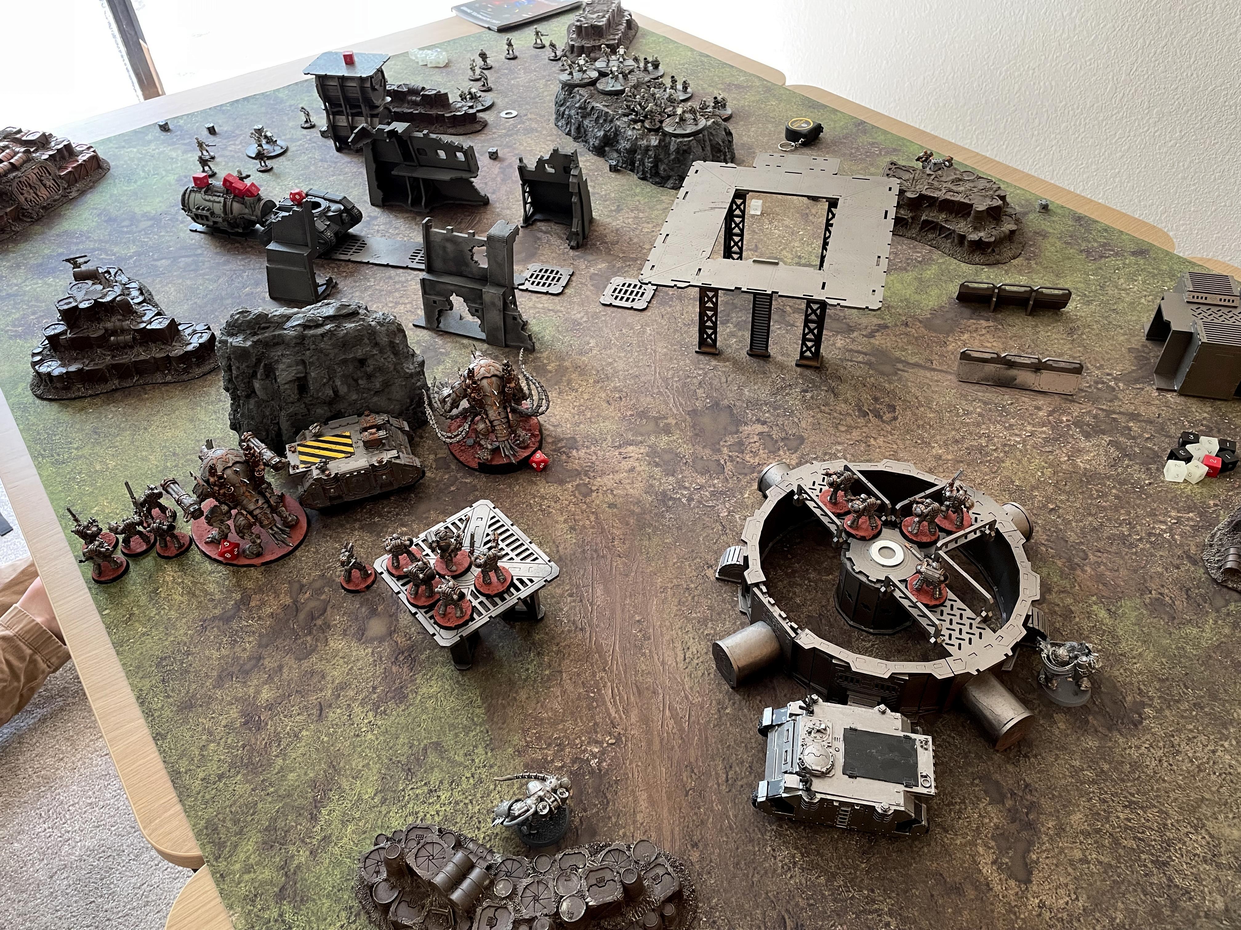 Warhammer 40,000, Chaos Advance