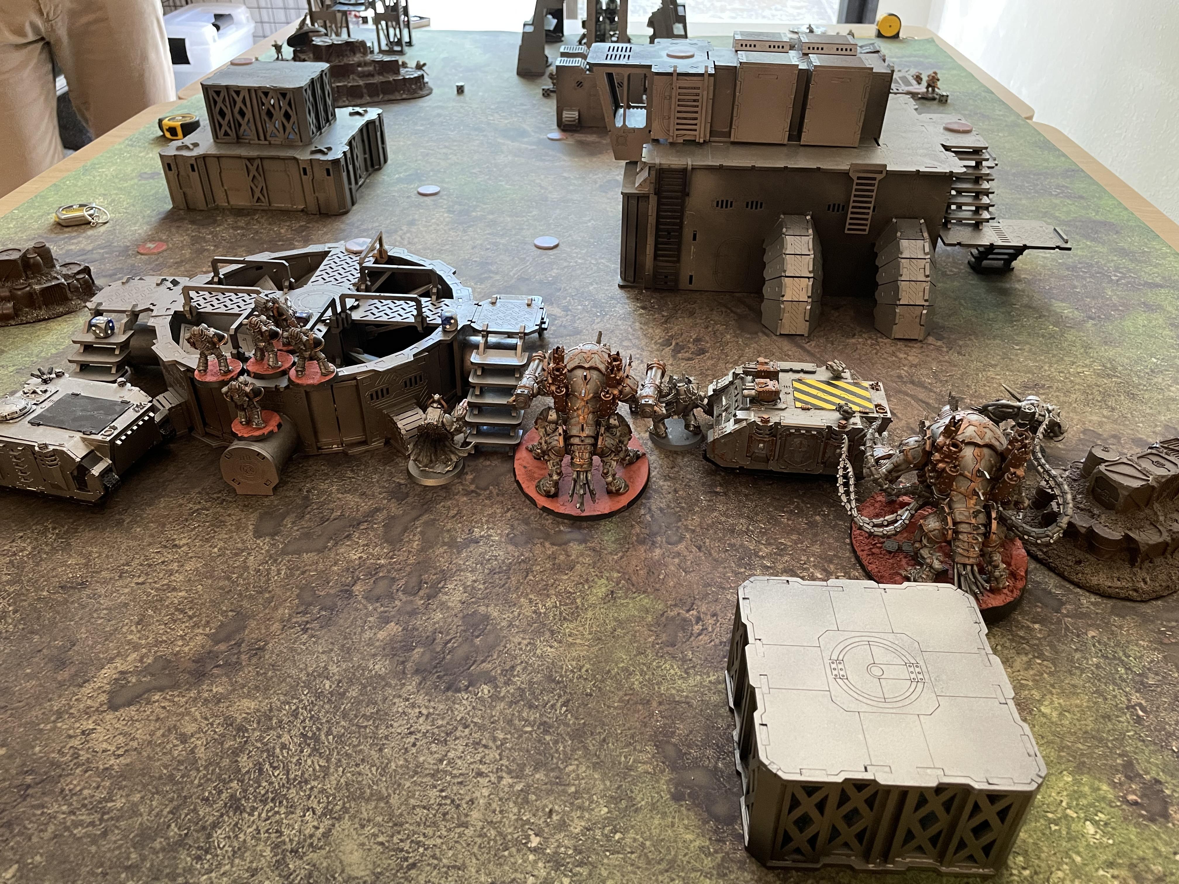 Warhammer 40,000, Chaos Line