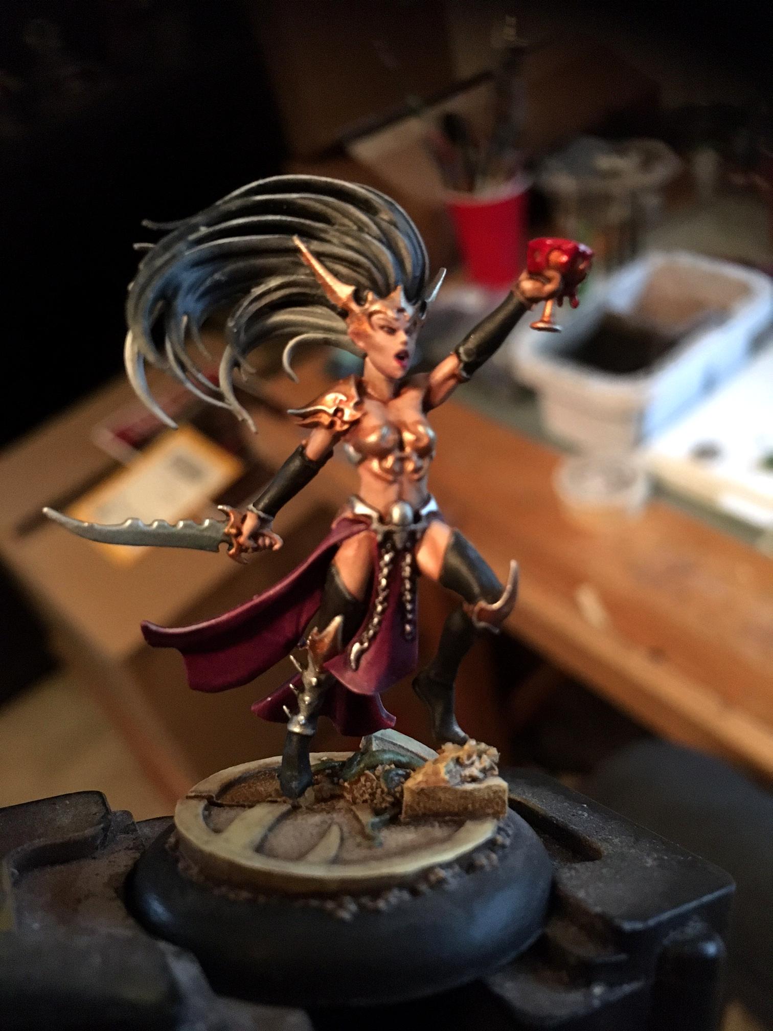 Hagqueen front