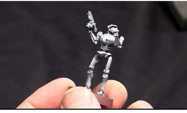 Super tactical droid