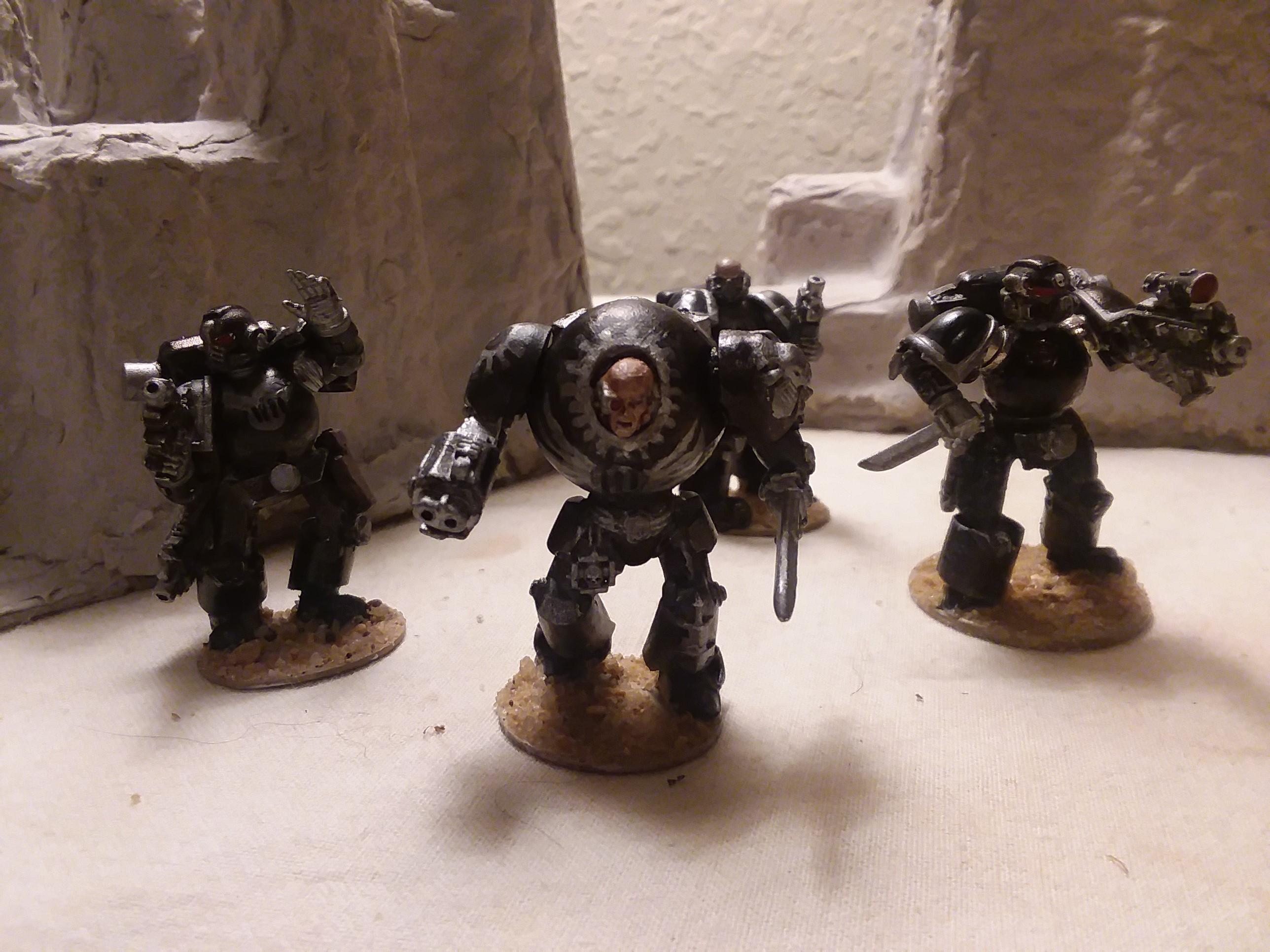 Bead, Beadmarines, Beads, Bits, Captain, Conversion, Figures, Hands, Iron, Iron Hands; Iron Captain, Ironhands, Kitbash, Scratch Build, Sprues, Terminator Armor