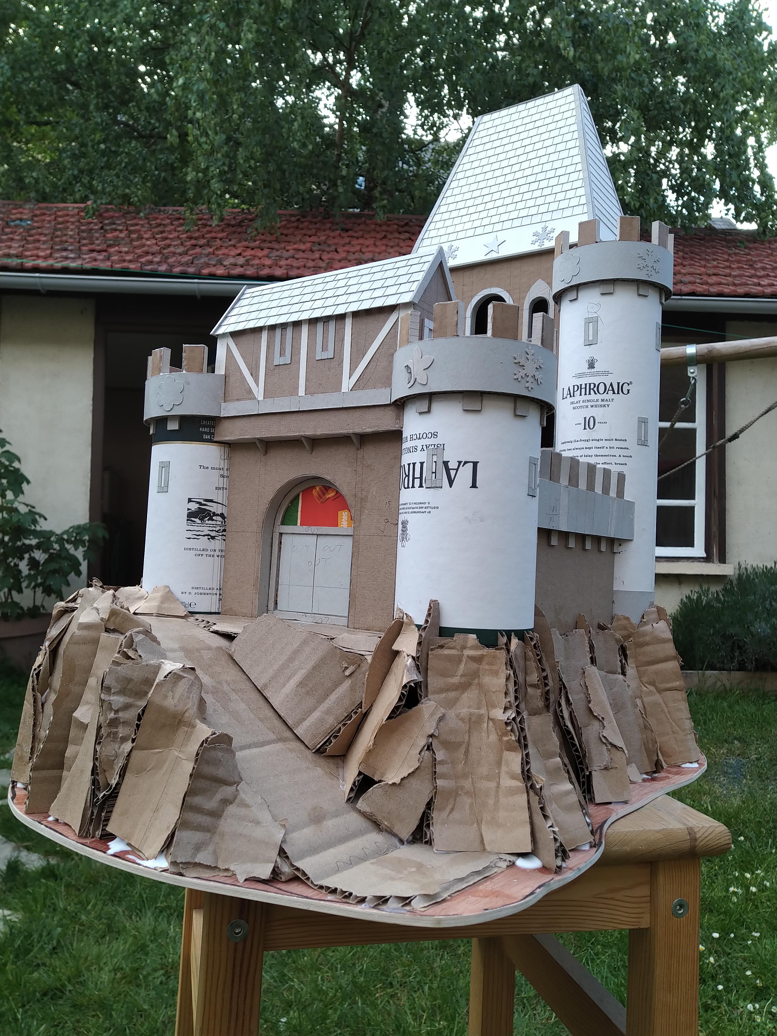 Cardboard, Castle, Terrain