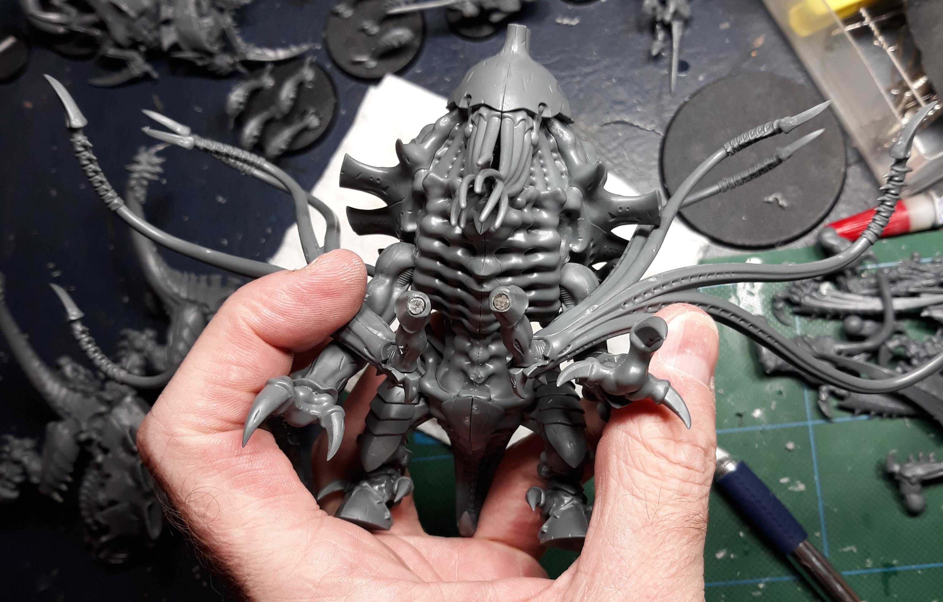 Tyranid commission magnet arms