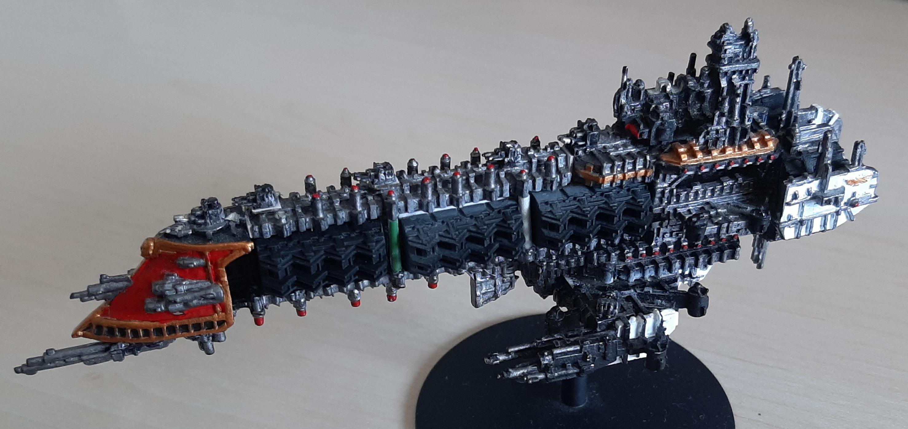 Battleship with regular hangars