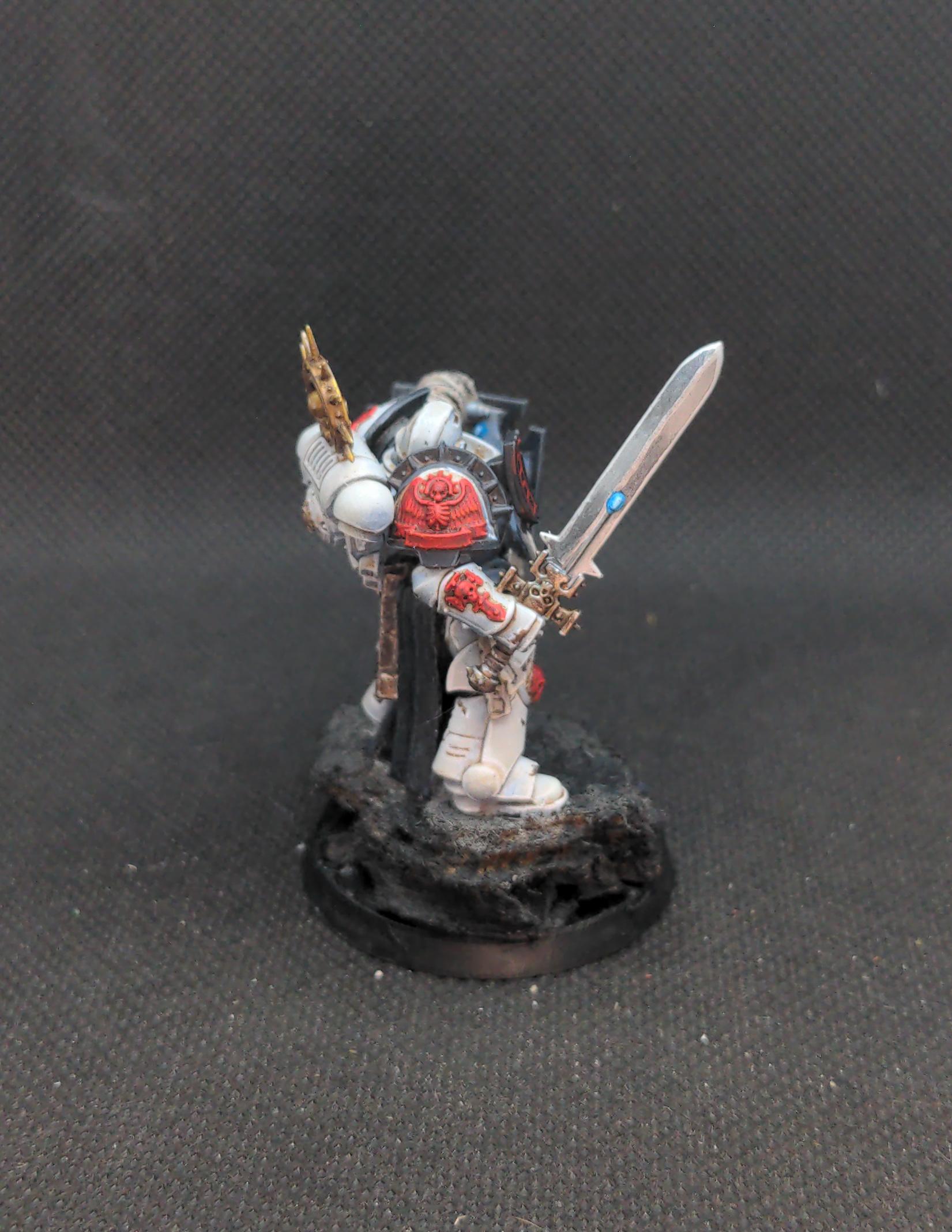 Adeptus Astartes, Kor'sarro Khan, Primaris, Space Marines, White, White Scars