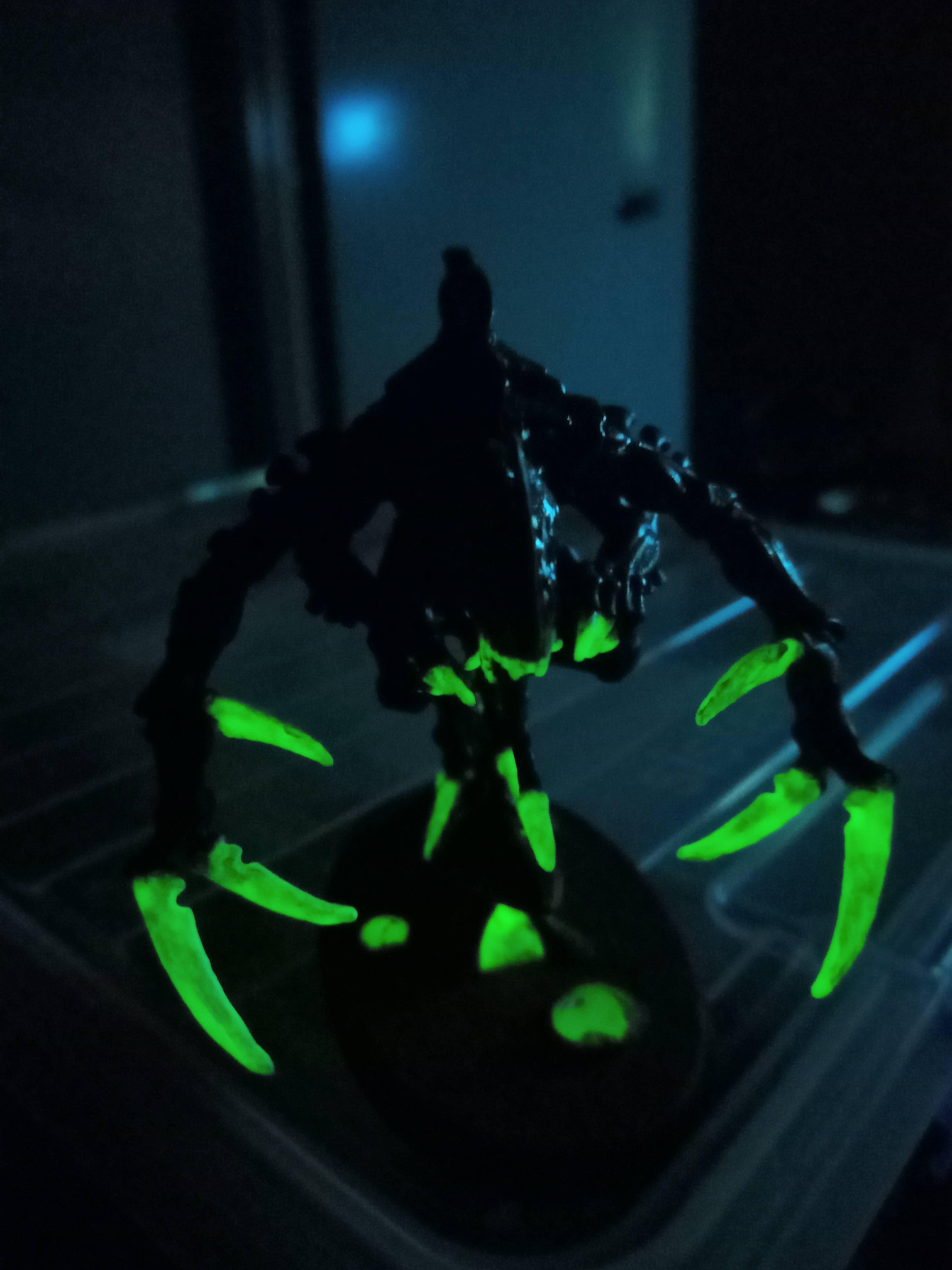 yes he glows in the dark, as will the mech version