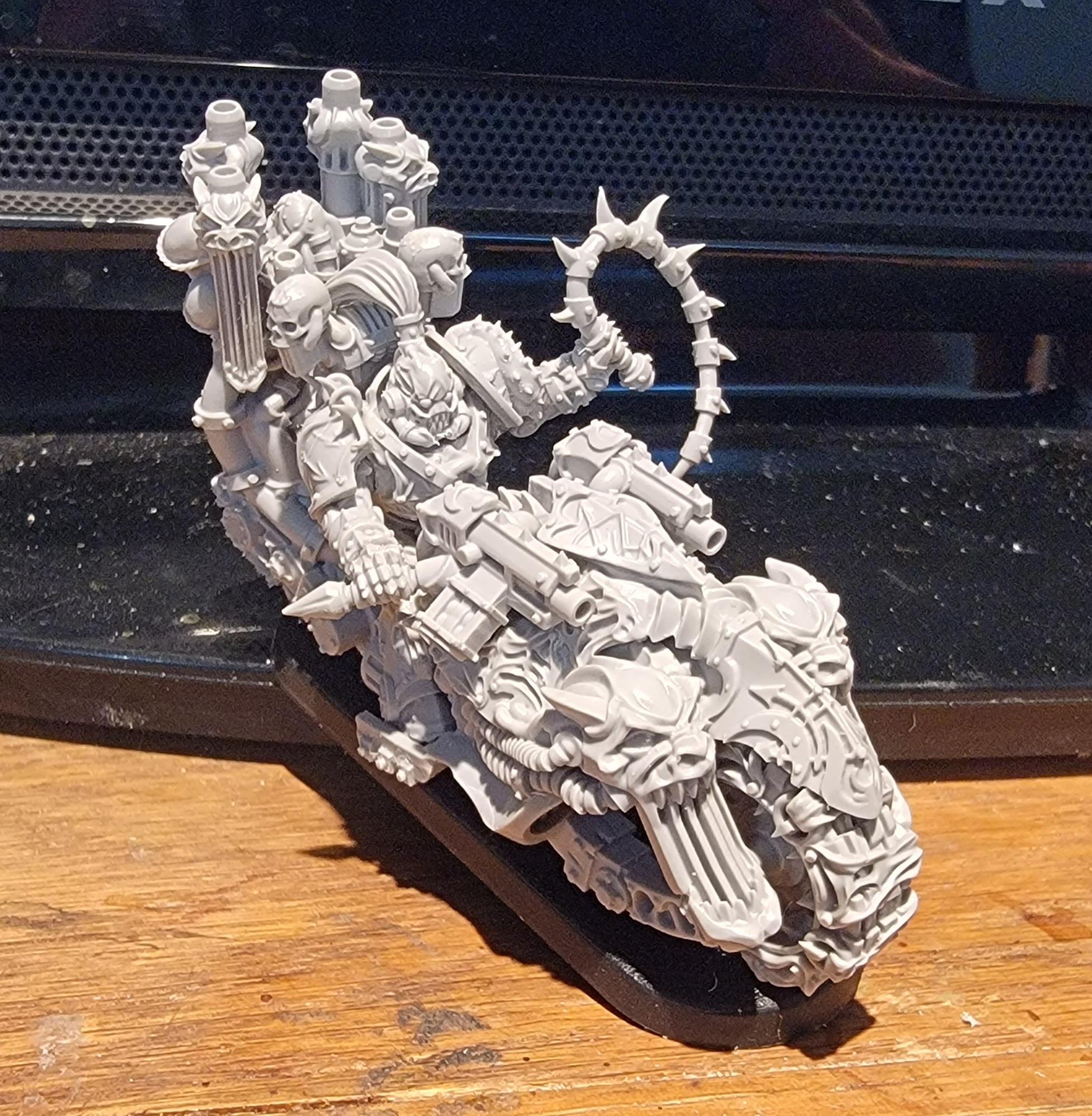 Bike, Chaos Space Marines, Emperor's Children, Grimskull, Noise Marines