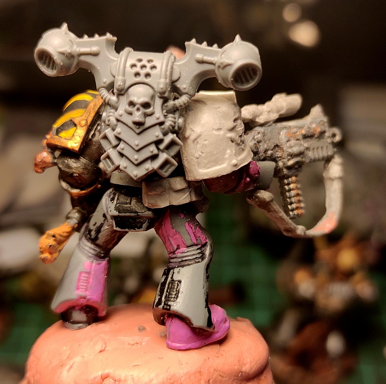 Bolter, Casting, Chain Sword, Chaos, Chaos Space Marines, Conversion, Heresy, Heretic Astartes, Infantry, Iron Warriors, Iron Within, Iron Without!, Kitbash, Putty, Rebuild, Traitor Legions, Warhammer 40,000, Work In Progress